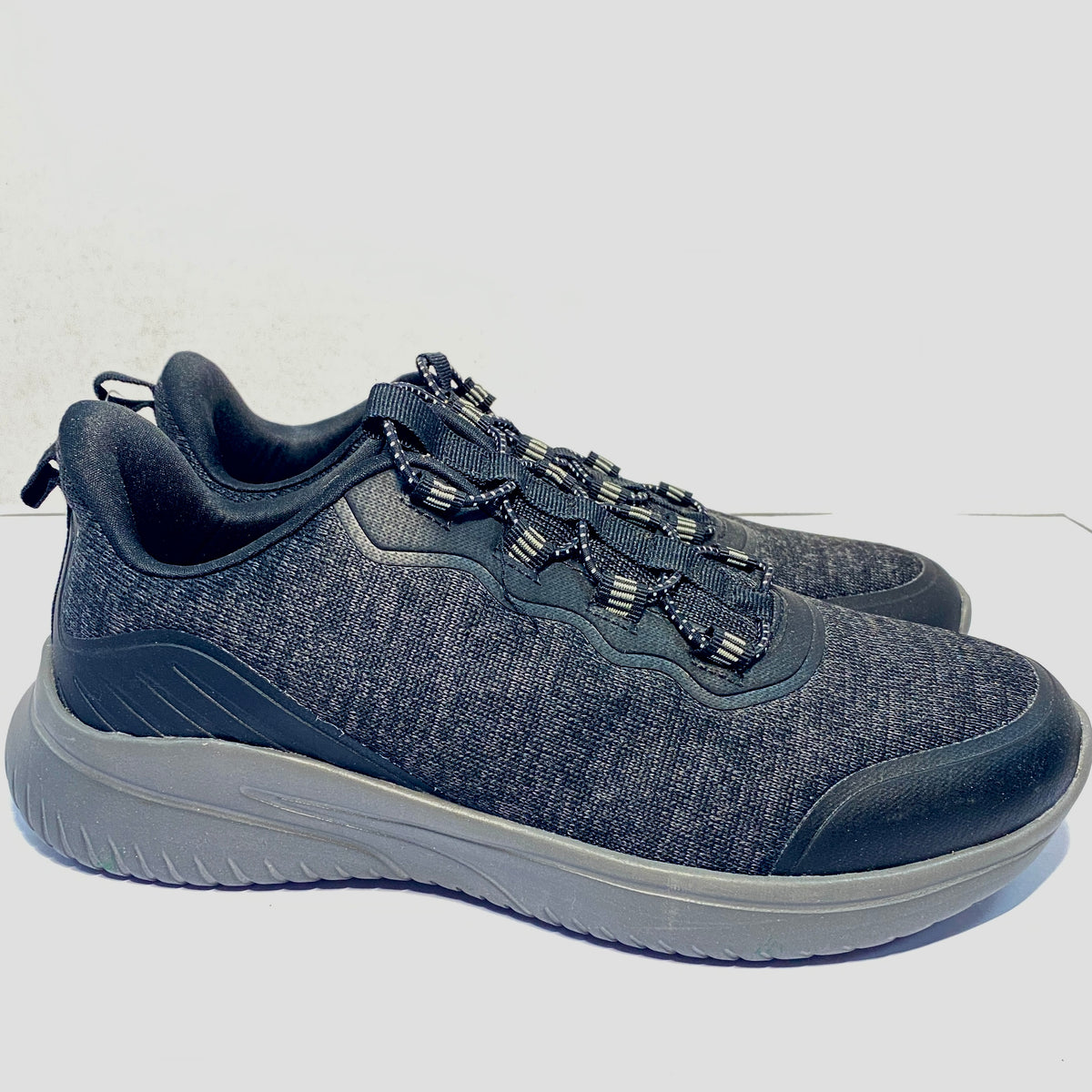 Athletic Works 7.5 Wide Width Memory Foam Lightweight Easy On/Off