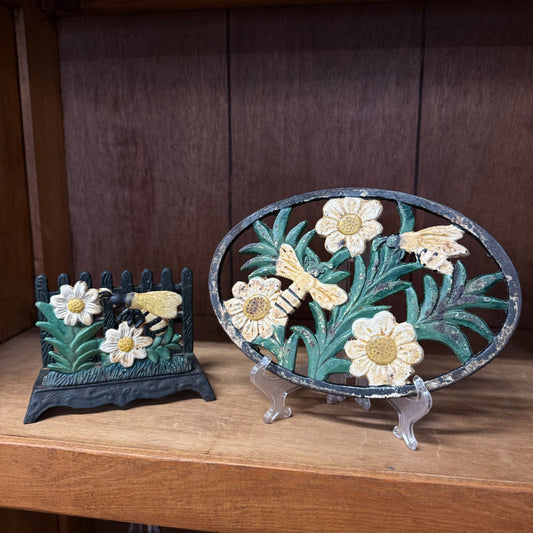 Vintage Cast Iron Daisy & Bee Napkin Holder And Oval Trivet Set Cottagecore