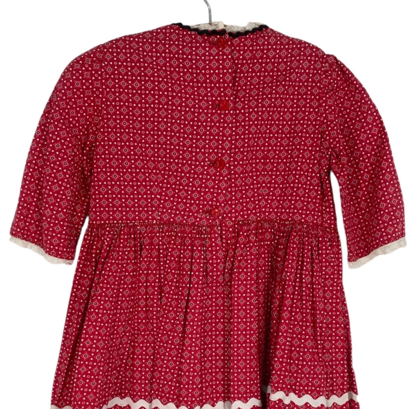 Vintage 1950s Handmade 6 Girls Dress Red Print Ric Rac Lace Trim Button Back