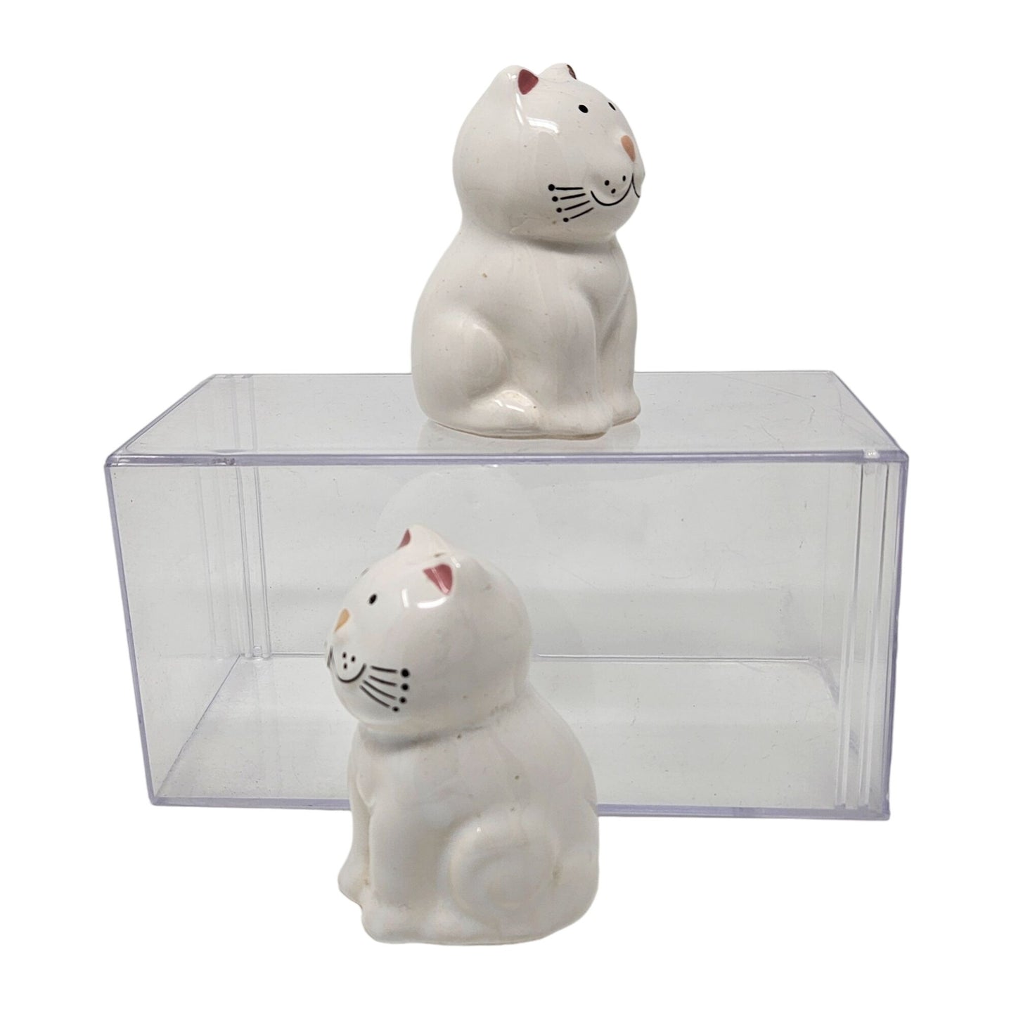 Vintage White Cat Salt And Pepper Shaker Dinnerware Home Goods Made in Brazil