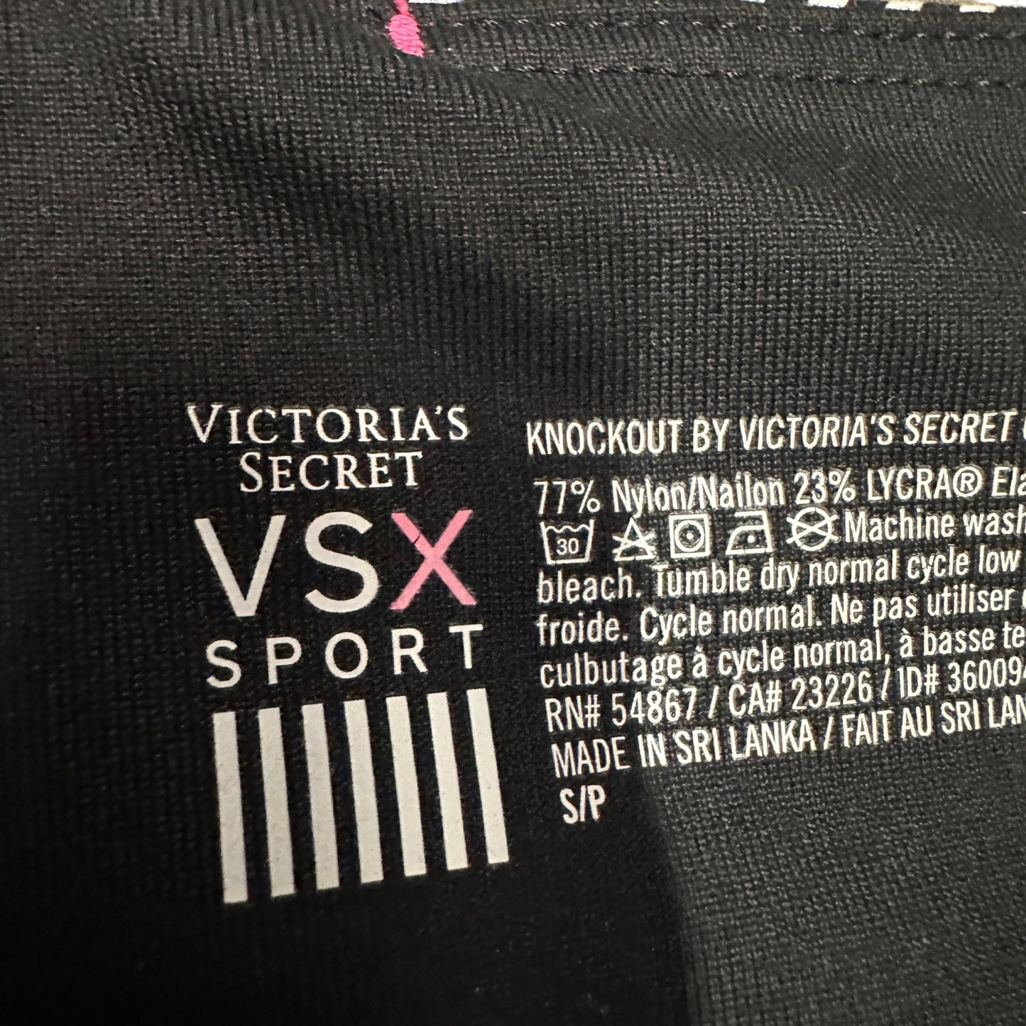 Victorias Secret VSX Sport S Knockout Crop Capri Leggings Black White Athleisure