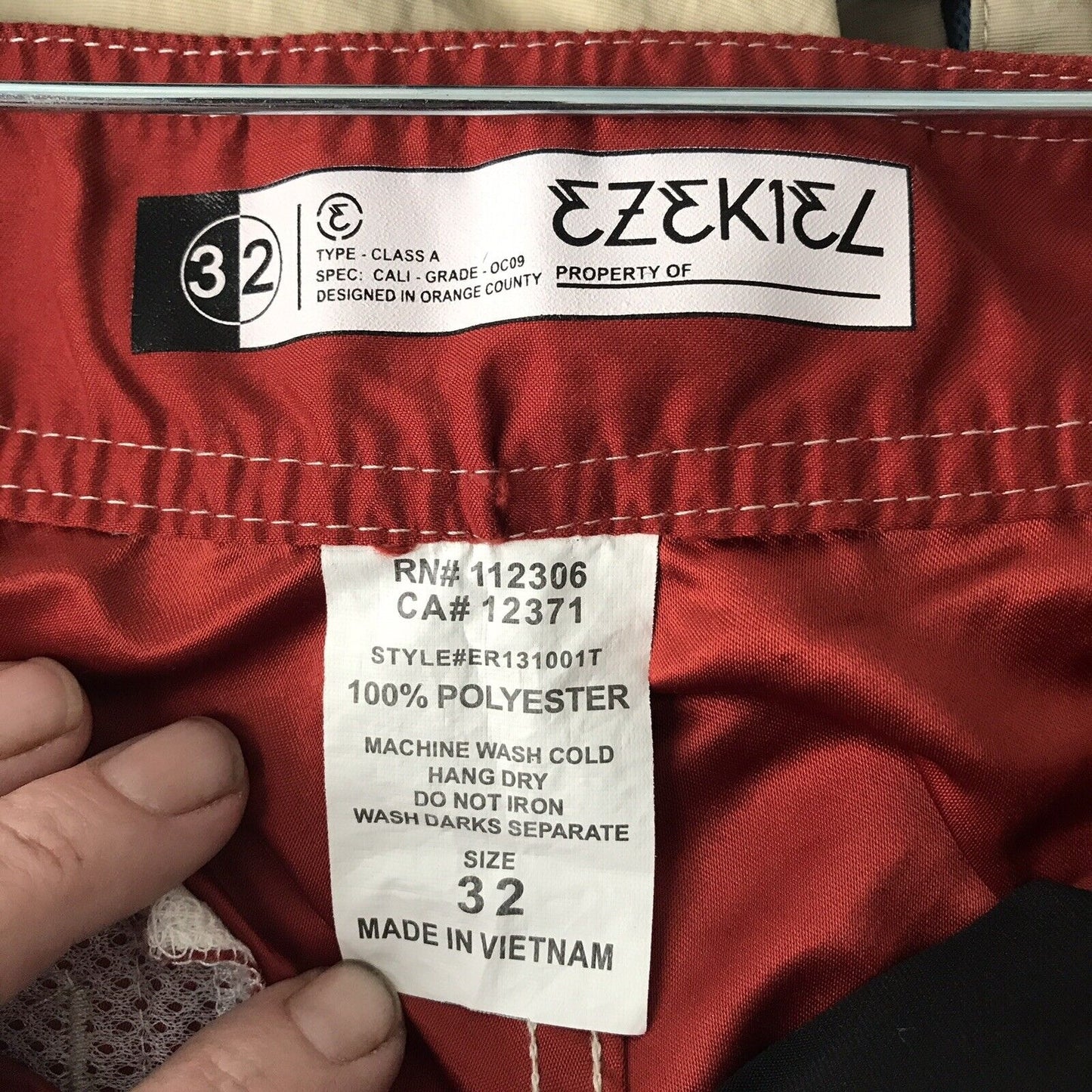 Ezekiel Mens 32 Board Shorts Swim Trunk Orange Cream Colorblock Drawstring