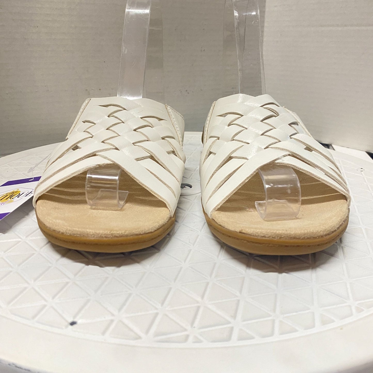 Kim Rogers Jovie Sandals White Womens 8 Ultra Comfort Technology Resort Vacation