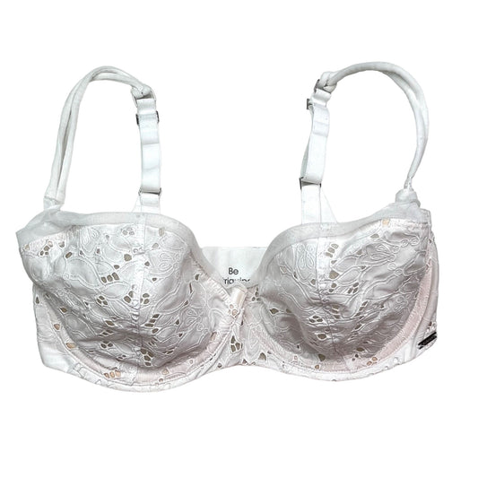 Unveiled by Felina 34DDD White Unlined Demi Cup Bra Underwire Intimates RN 72248