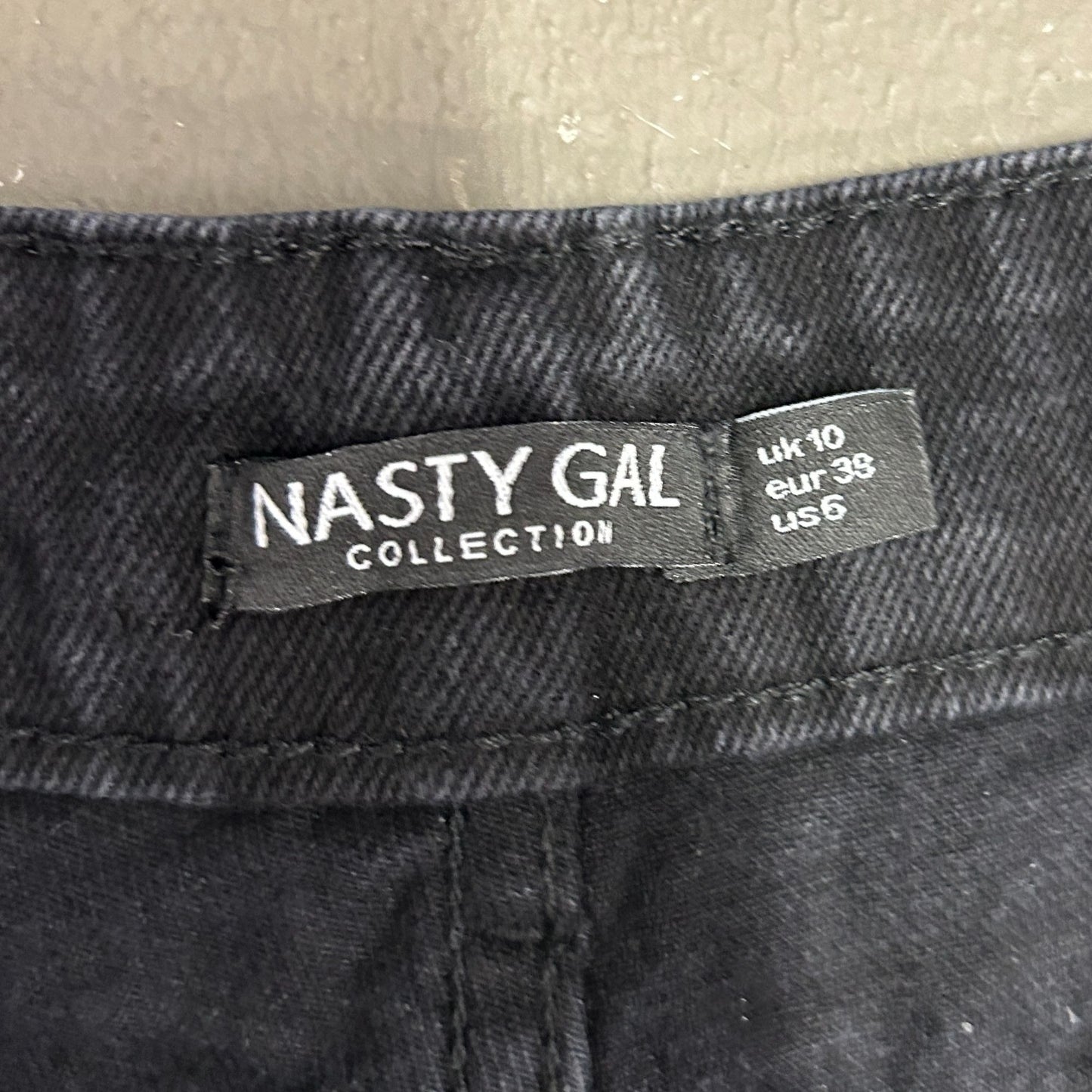 NWT Nastygal Womens 6 High Waist Turn Up Black Denim Jeans 5 Pocket Belted