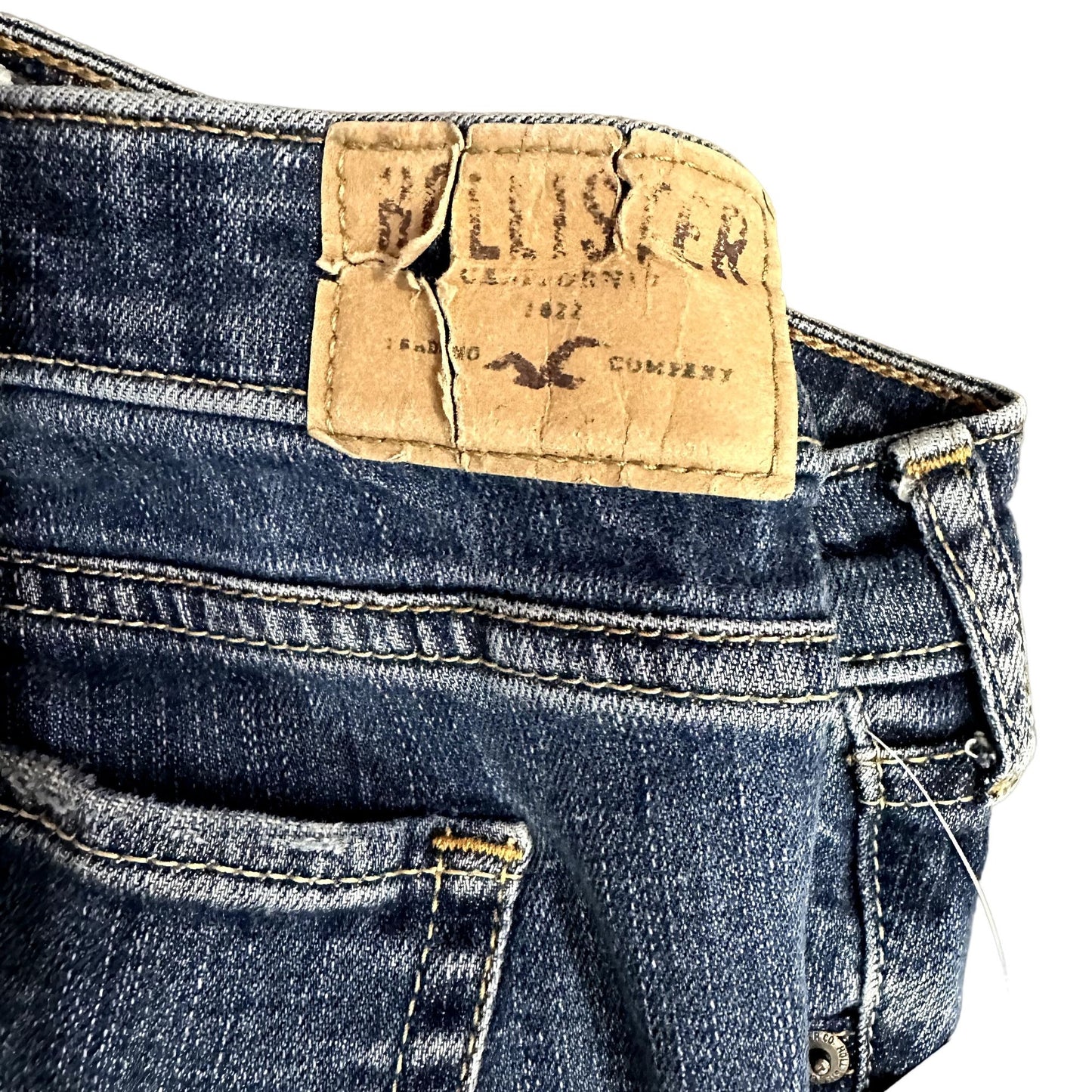 Hollister Junior 11R Straight Leg Denim Blue Jeans Distressed Ripped Medium Wash