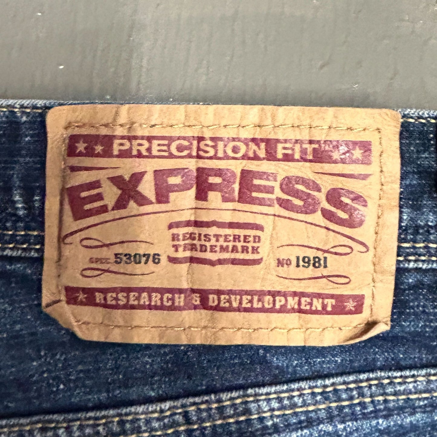 Express Womens 5/6 L Bootcut Blue Denim Jeans Dark Wash Faded 5 Pocket Belted