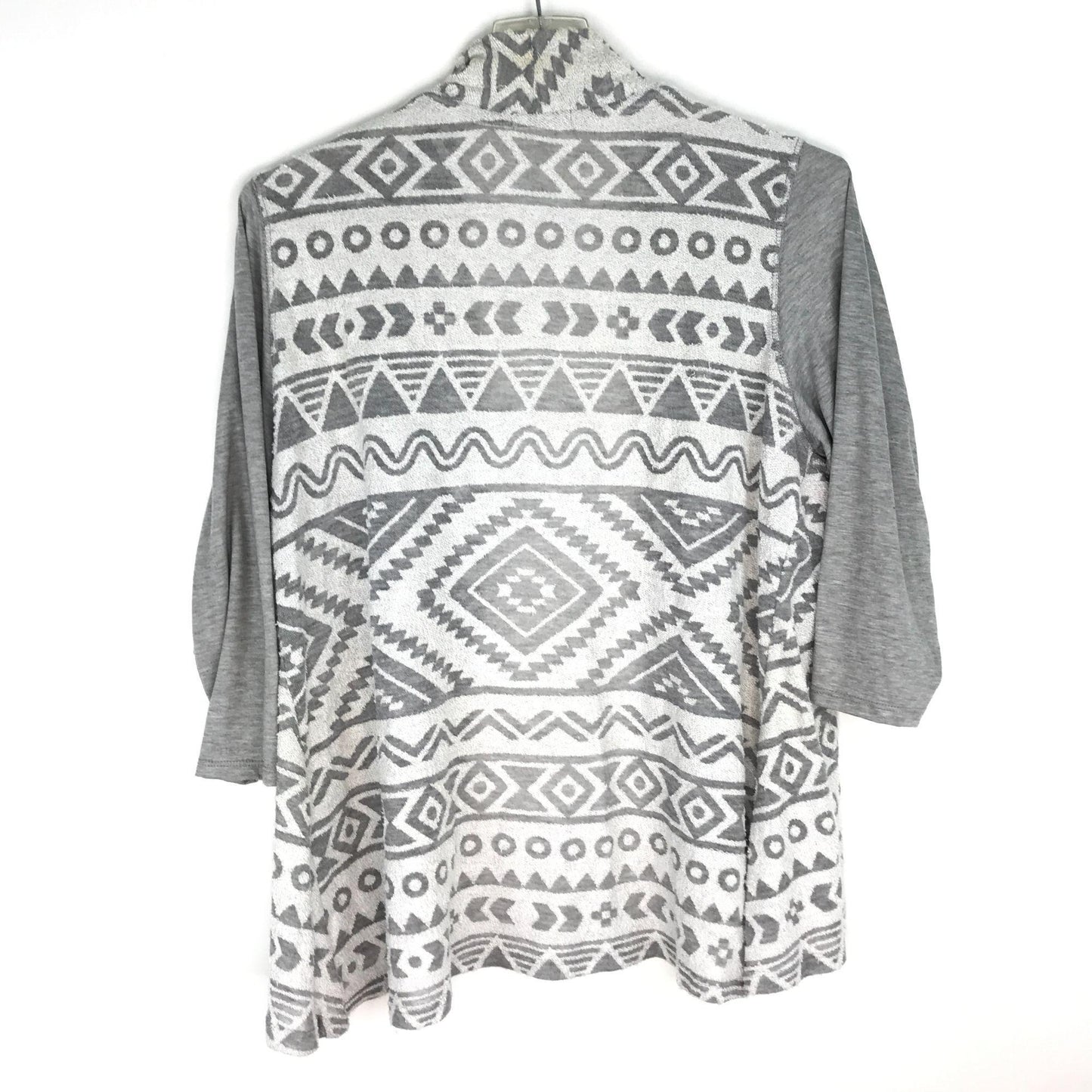 Maurices Womens 2 Open Front Cardigan Sweater Gray Off White Southwest Print