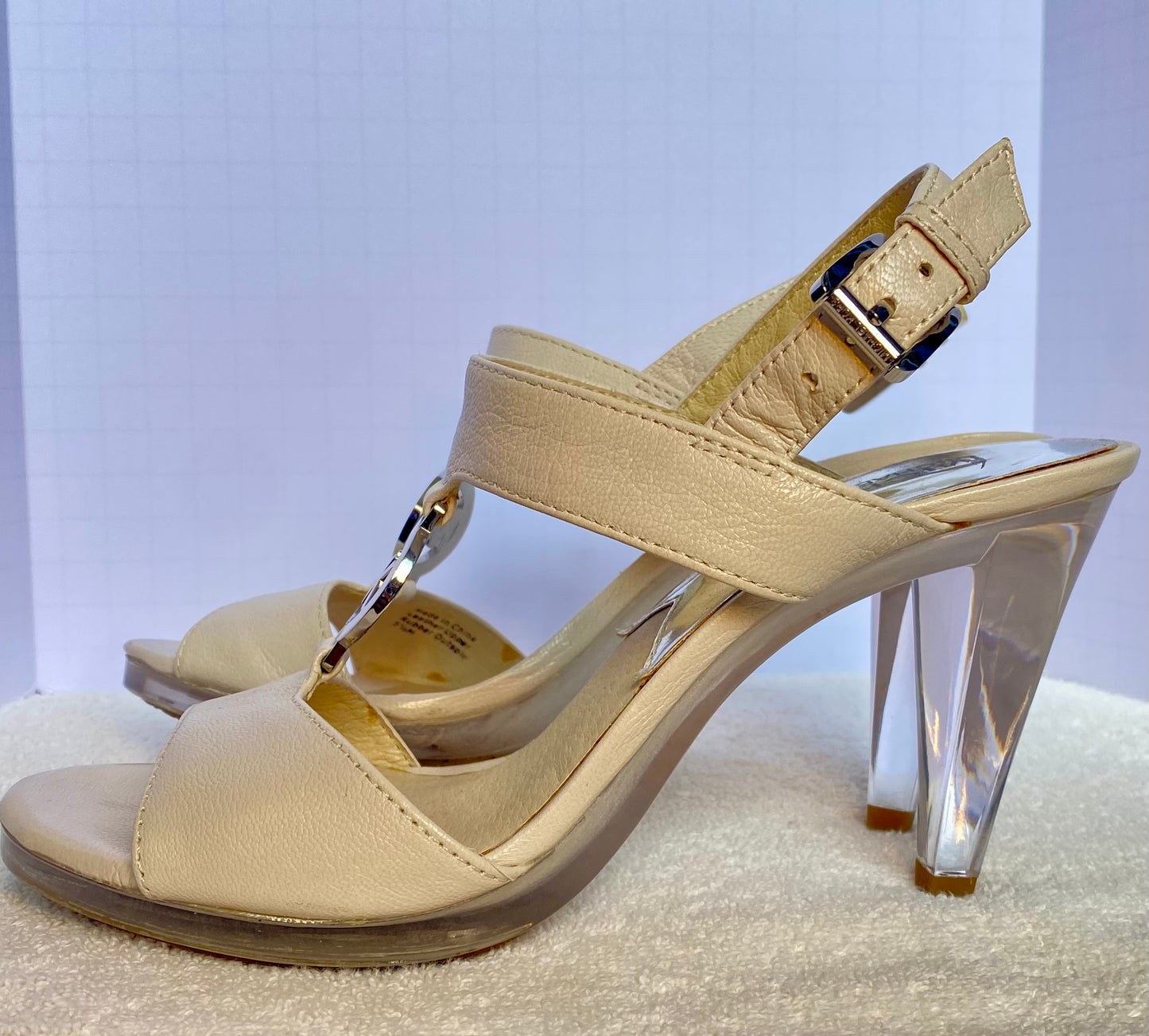 Michael Kors Beige Leather Open Toe High heal Sandal Size 5.5
