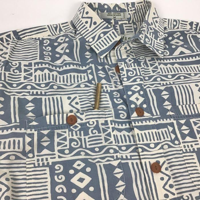 Orvis M Aztec Button Down Wood Button Shirt Short Sleeve Collared Front Pockets