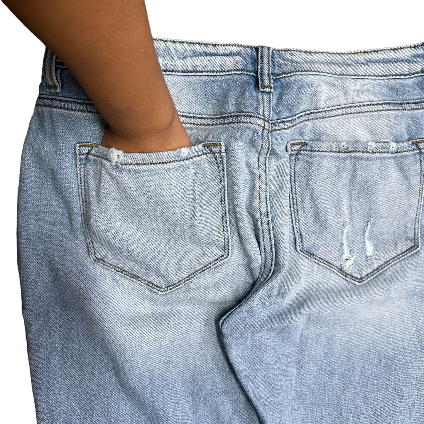 KanCan Greer Ultra High Rise Mom Jeans 11/29  Juniors Lt Wash Distressed KC9226M