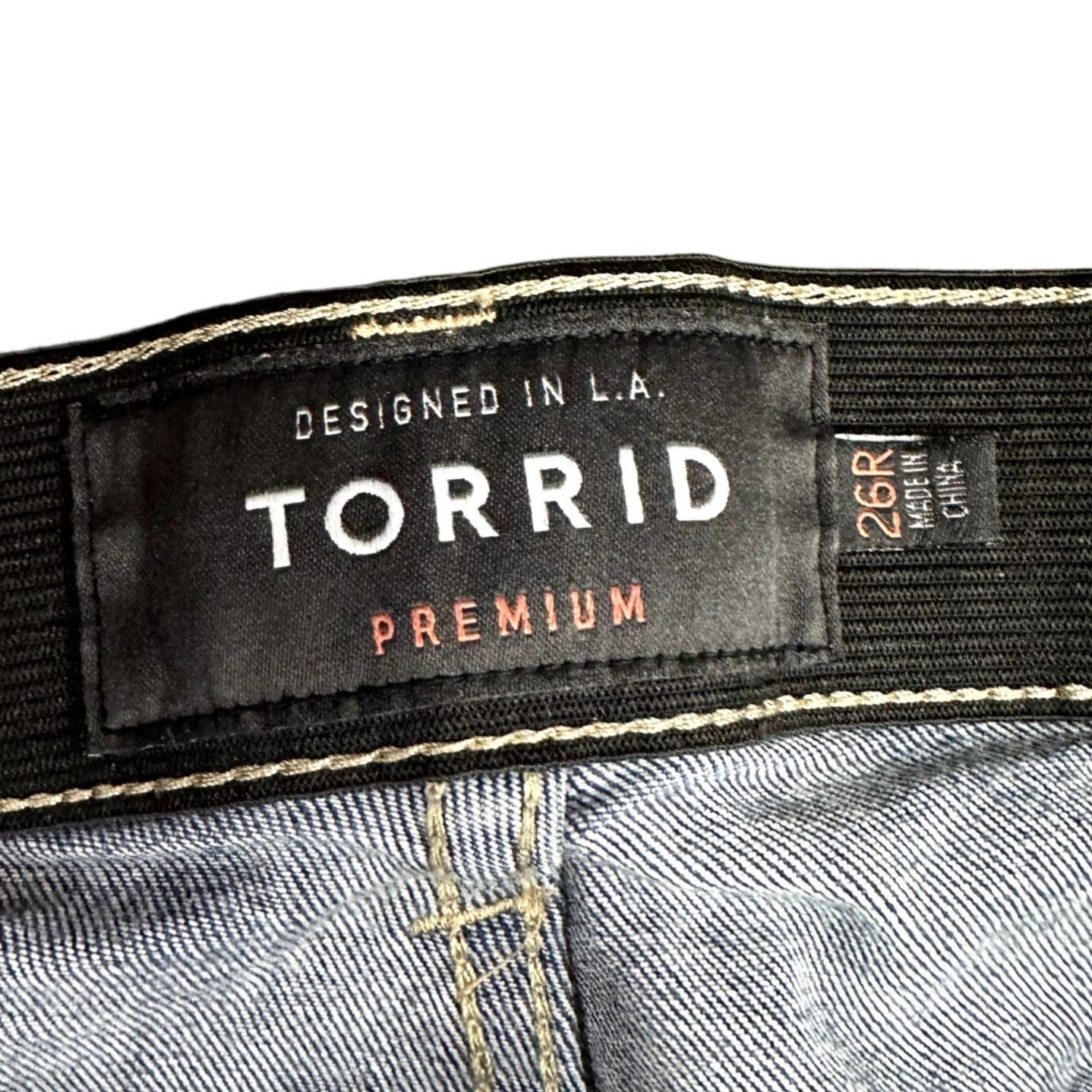 Torrid Womens Size 26R Sky High Skinny Jeans Dark Wash Pockets Distressed Ripped