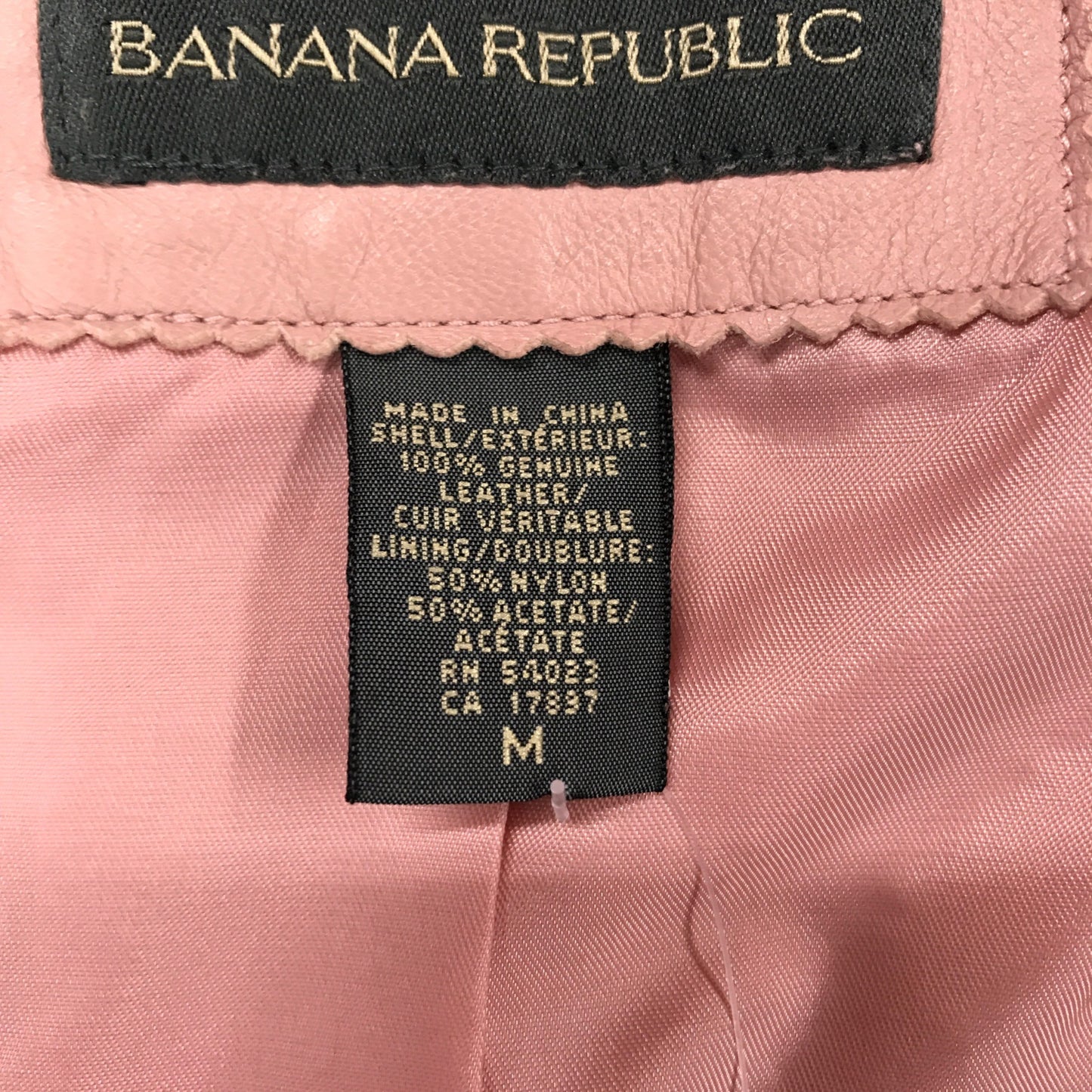 Banana Republic M Plush Pink Soft Leather Jacket Hook Eye Cuffed Collared Casual