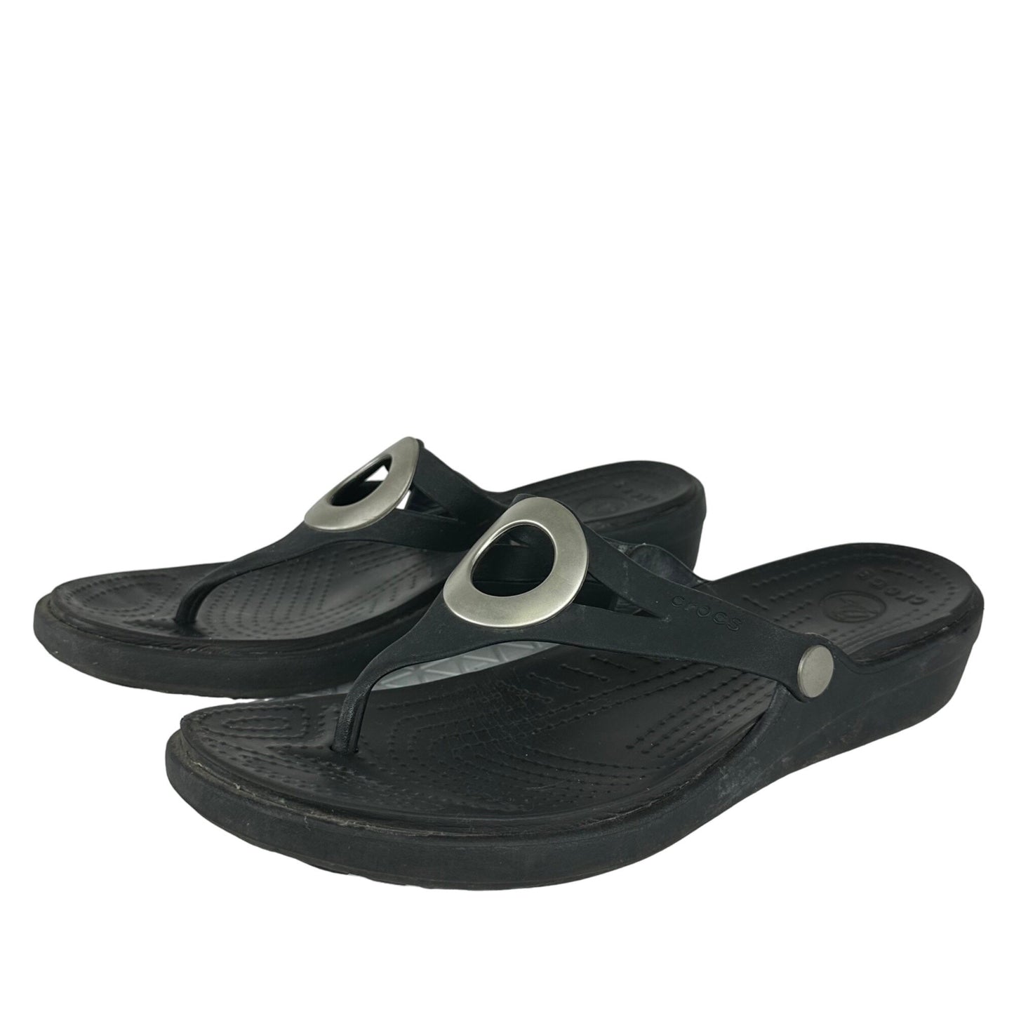 Crocs Womens 11 Black Sanrah Flip Flop Wedge Slip On Sandal Silver Circle Emblem