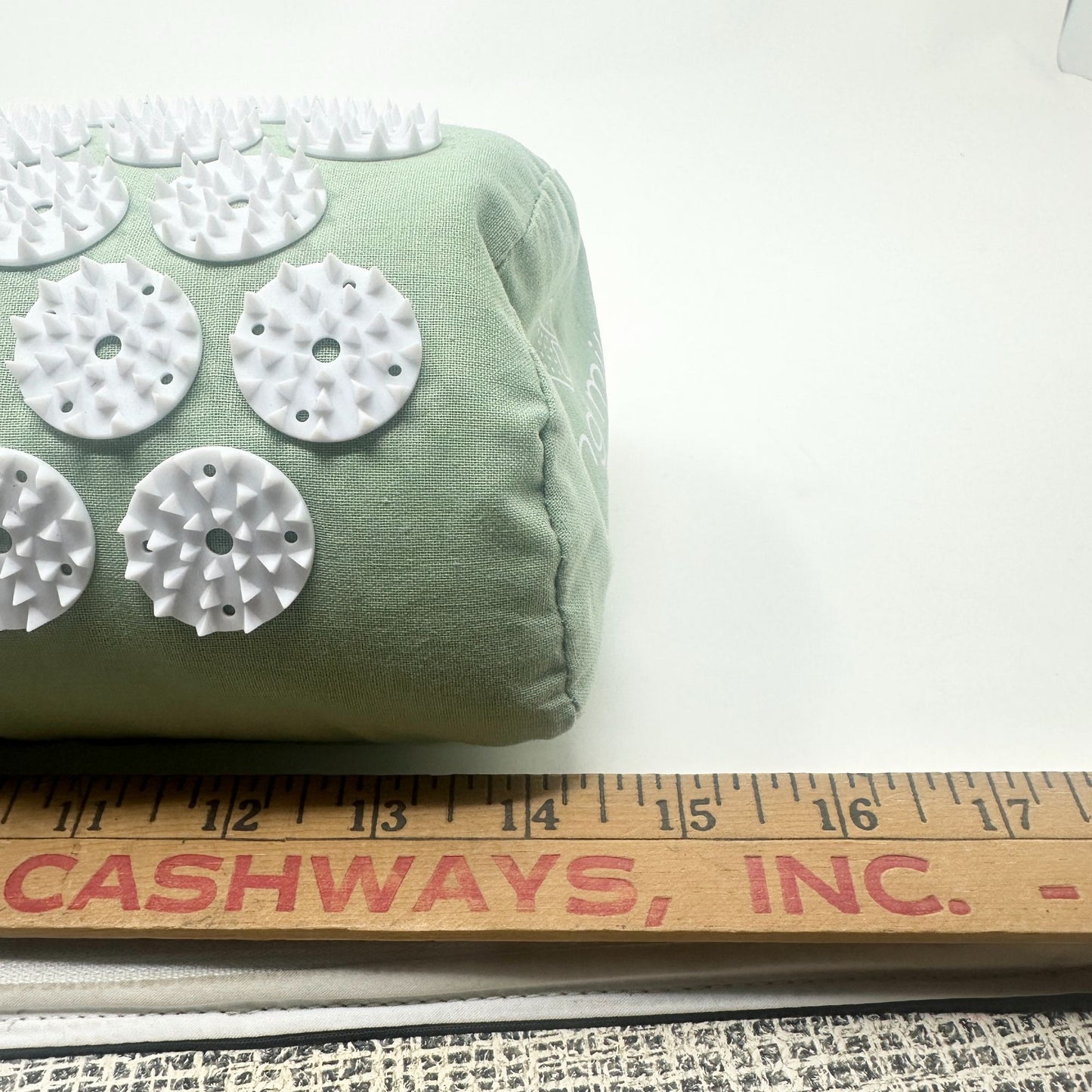Acupressure Pillow Bed of Nails Muscle Relaxation Pain Relief Caring Mill