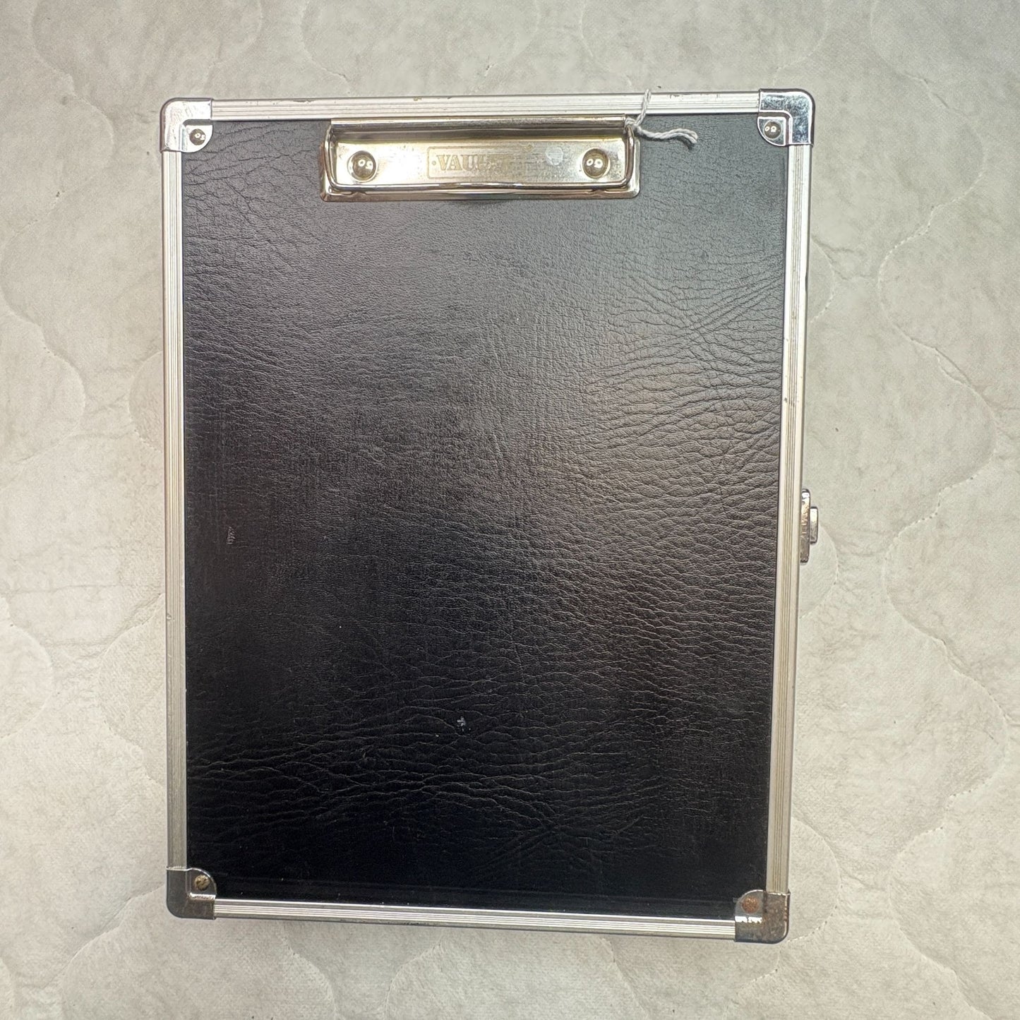 VAULTZ Locking Clipboard Storage w/2 Keys Wall Mount Aluminum Black Faux Leather