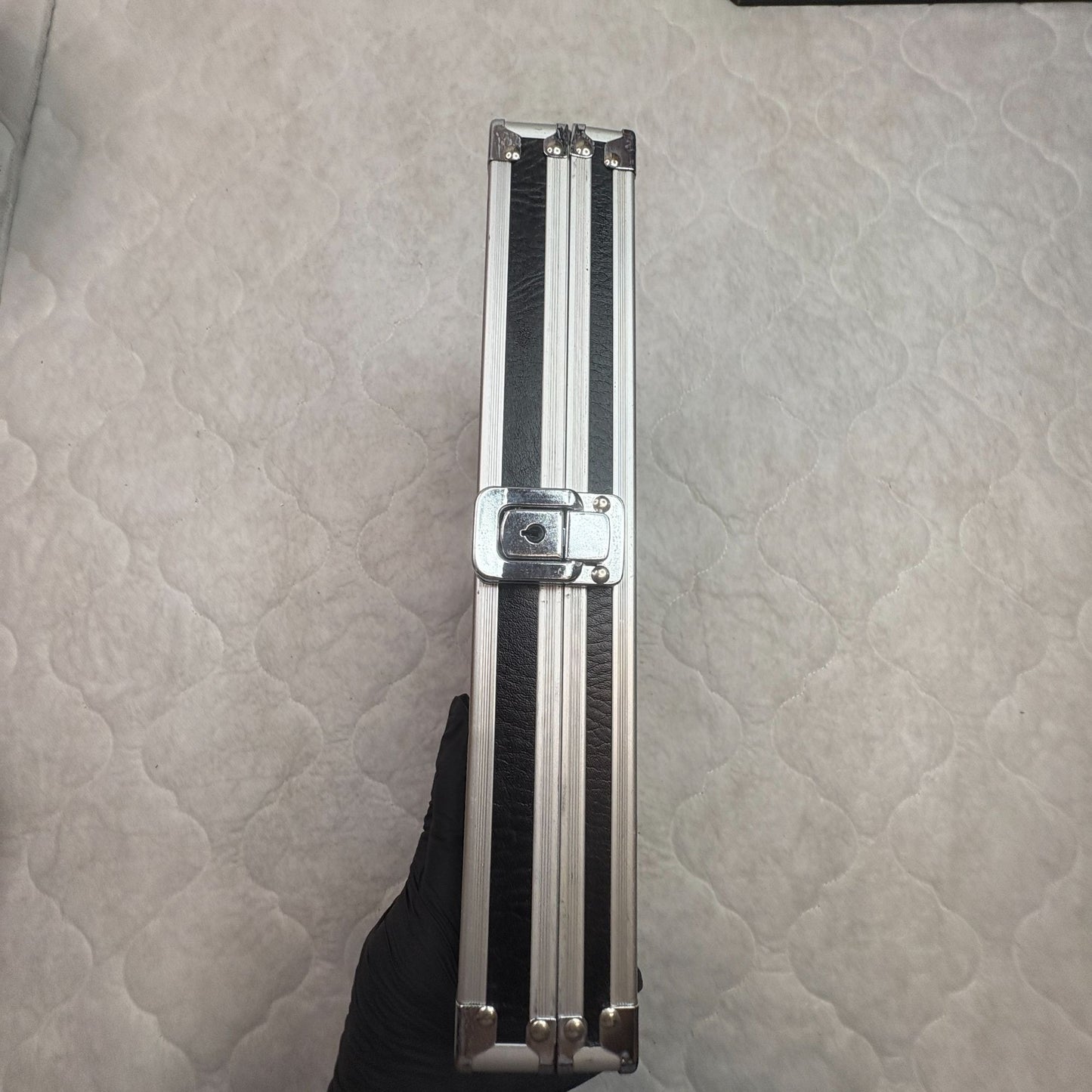 VAULTZ Locking Clipboard Storage w/2 Keys Wall Mount Aluminum Black Faux Leather