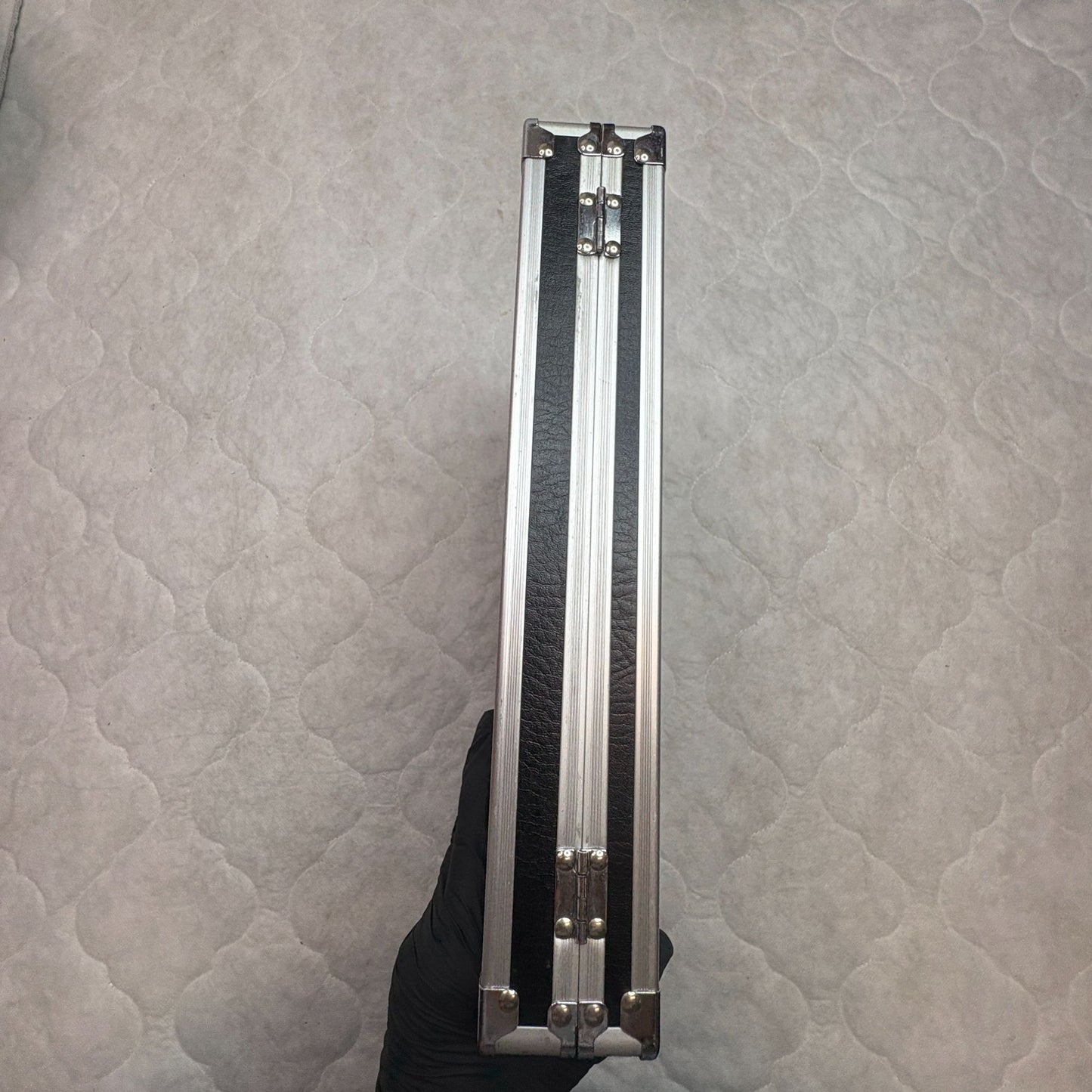 VAULTZ Locking Clipboard Storage w/2 Keys Wall Mount Aluminum Black Faux Leather