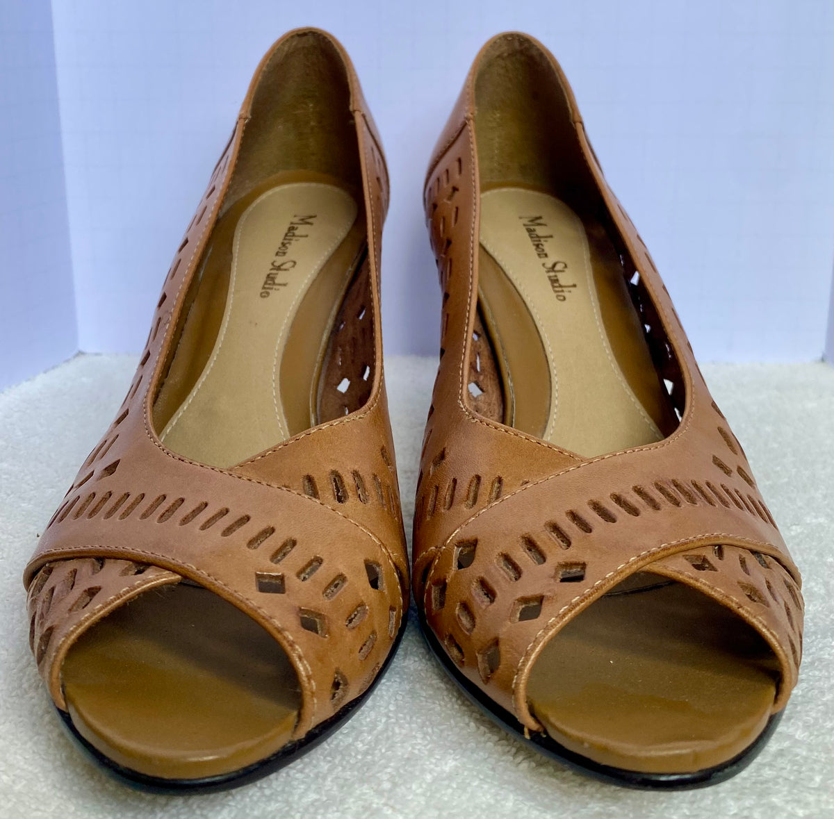 Madison Studio Tan Leather Peep Toe Cutout Lace Size 8
