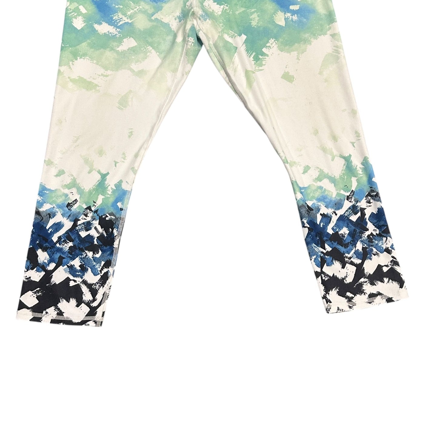 Fabletics L Winn Printed PowerHold Capri Leggings Compression Athleisure