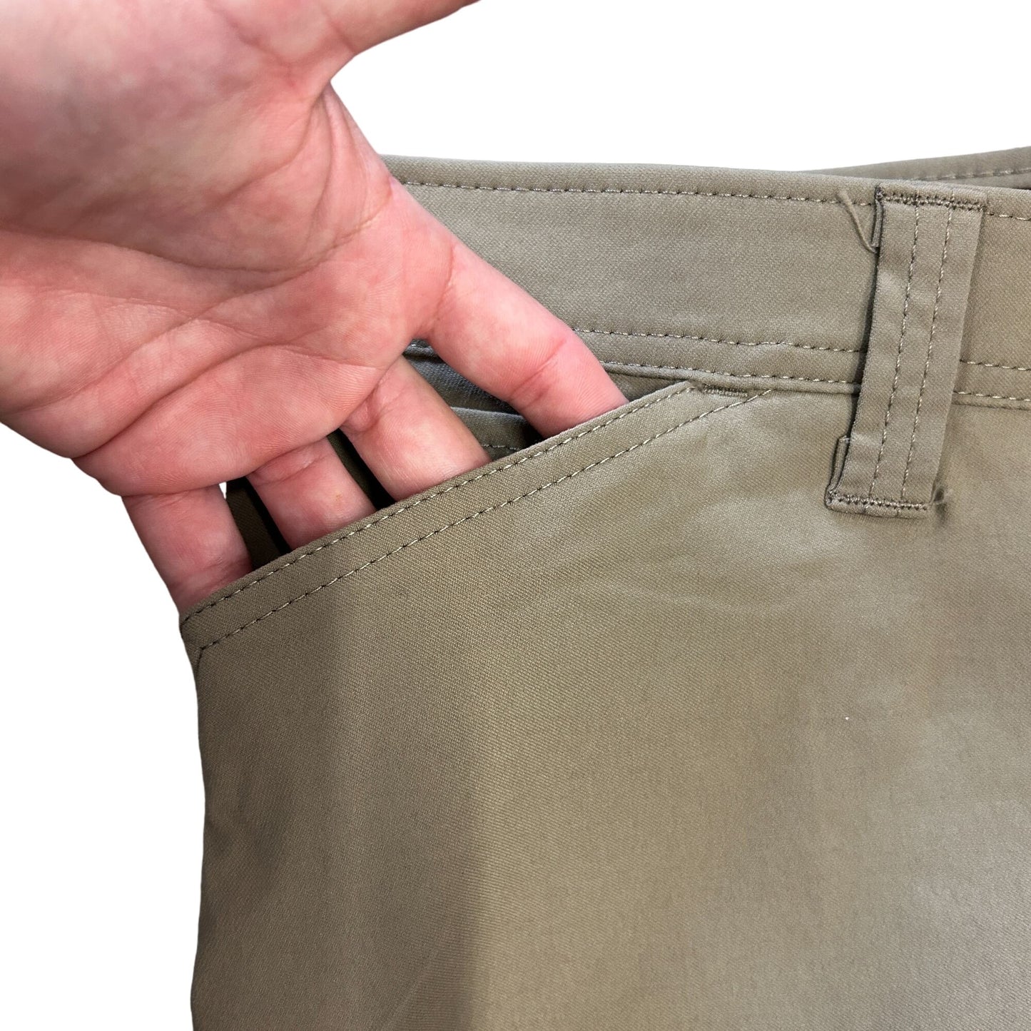 Wrangler 42x30 Outdoor Zippered Cargo Stretch Pants Color Khaki Nylon/Spandex