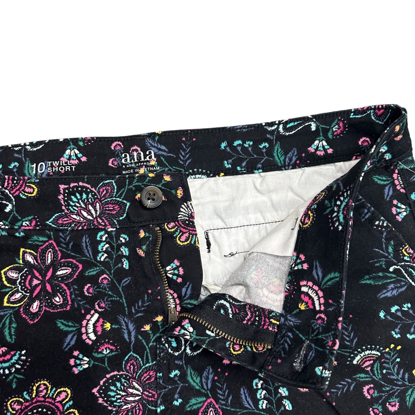 a.n.a Womens 10 Black Twill Shorts Multicolor Floral Print Belted Pockets Casual