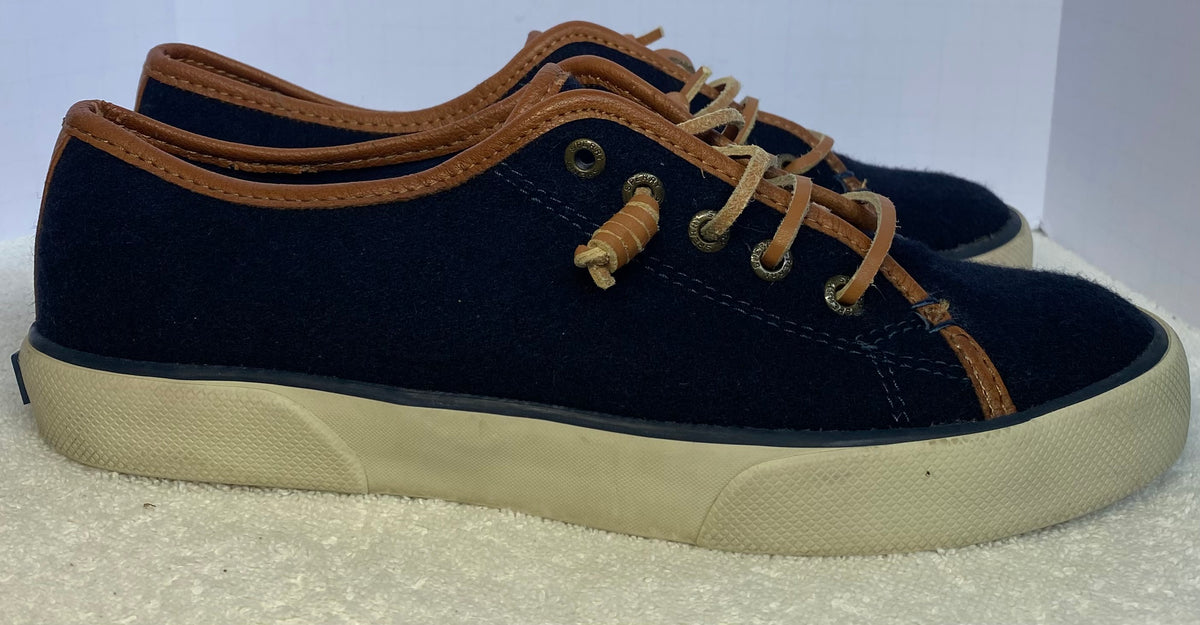 Sperry Navy Blue Casual size 7