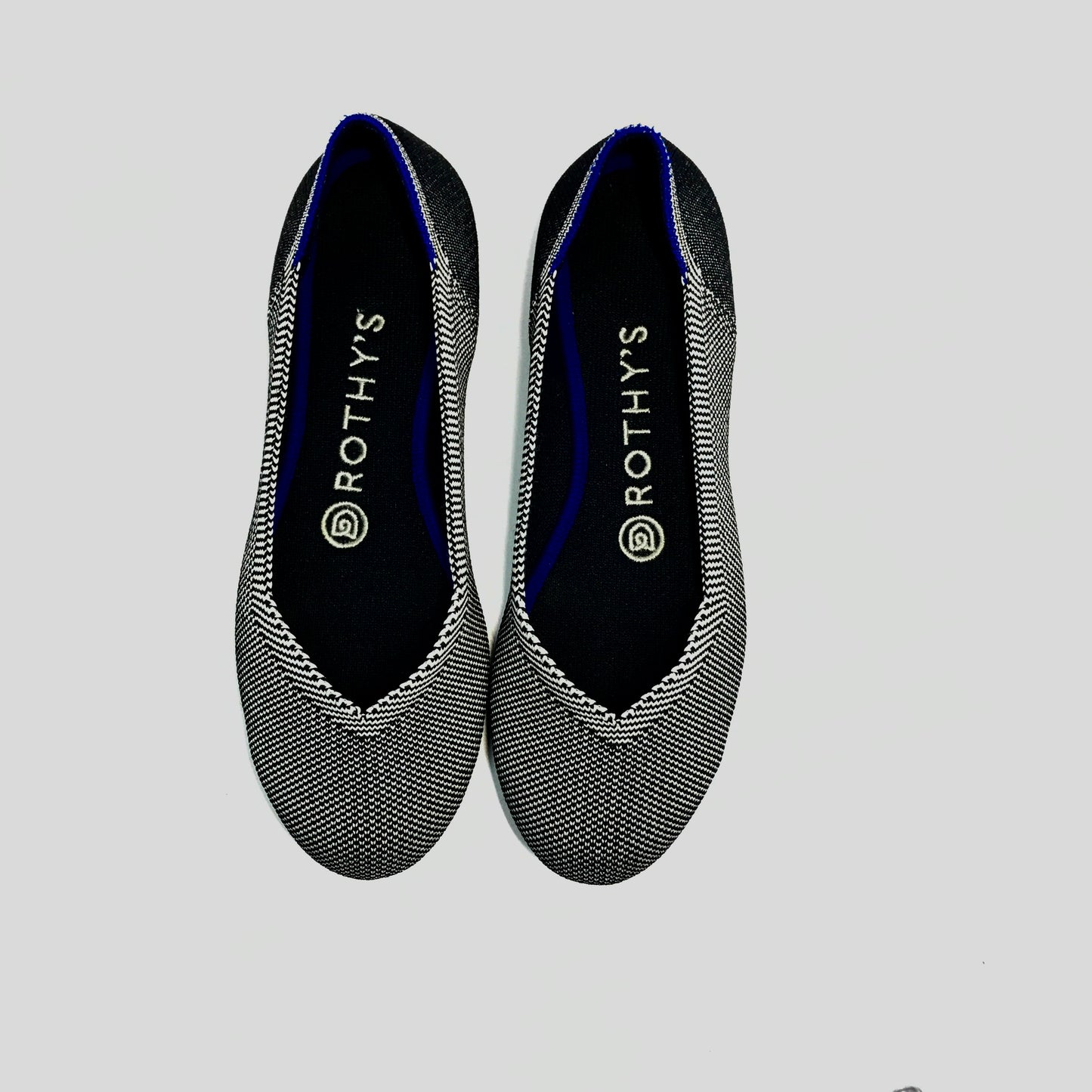 Rothy’s Flat Round Toed Ballet Flats Gray Birds-Eye Pattern