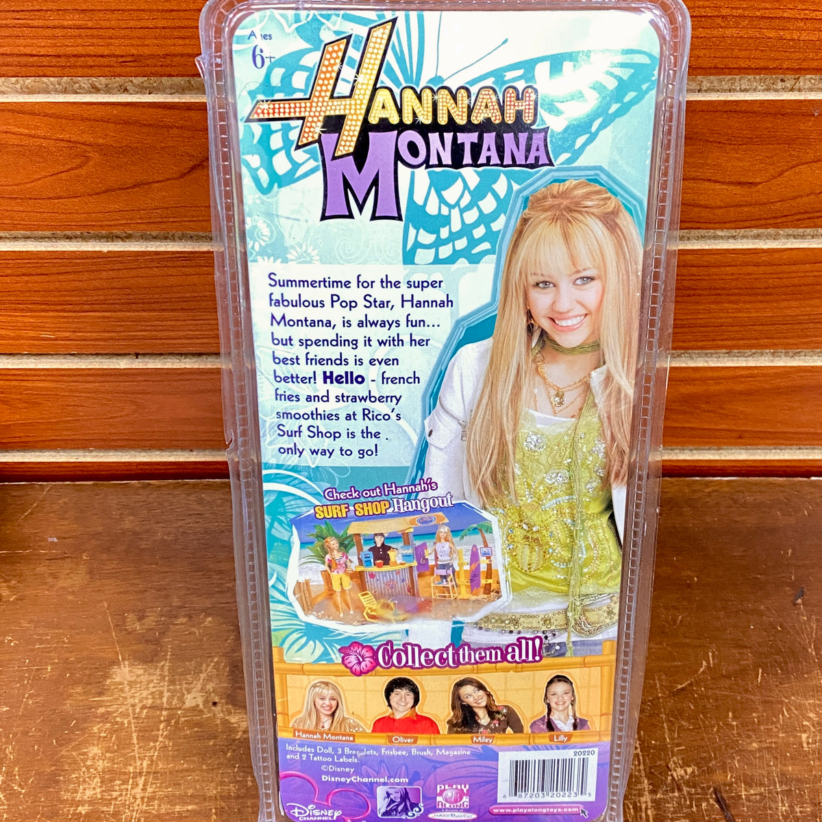 2007 Collectors Edition Hannah Montana Miley’s Stylin’ Stuff Doll 14 Piece