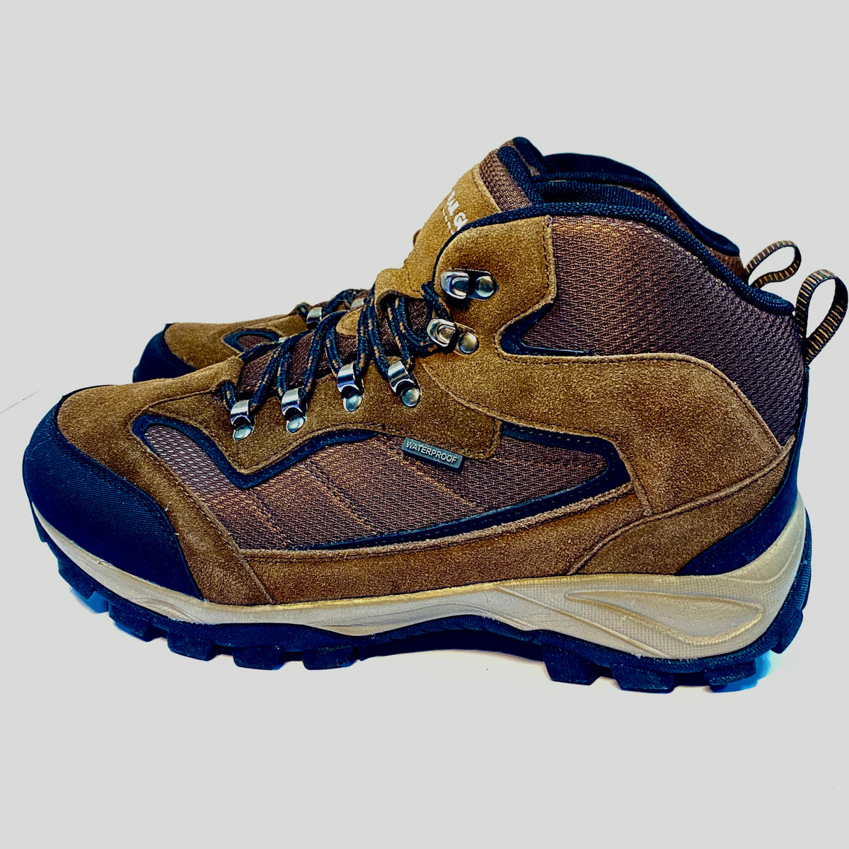 Trail Guide 10 EEE Men’s Hiking Boot Brown Black