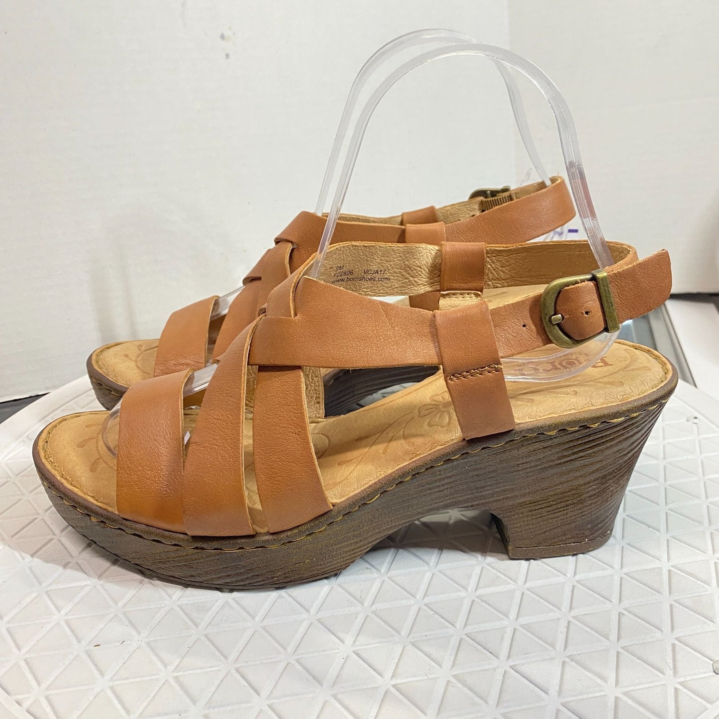 Born Leather Sandals 9 Chunky Block Heel Strappy Casual Comfort Shoes Tan F22806
