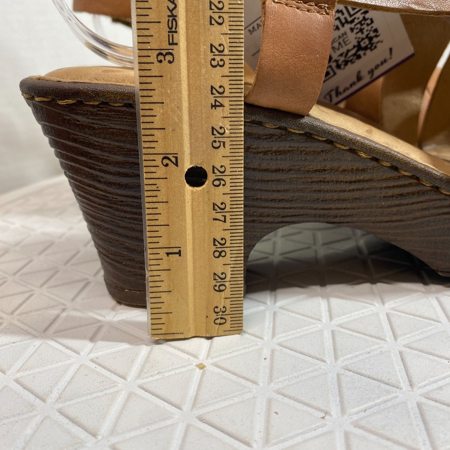 Born Leather Sandals 9 Chunky Block Heel Strappy Casual Comfort Shoes Tan F22806