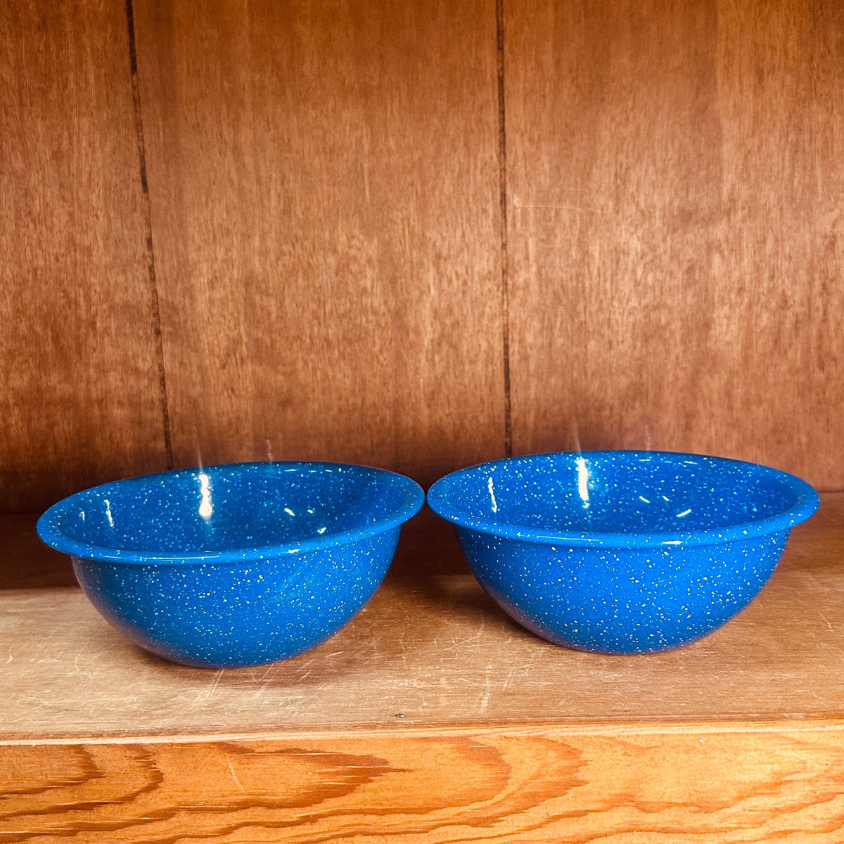 Vtg Blue White Speckle Enamel Graniteware Bowls 6” Diameter Soup Cereal 2 pc Set