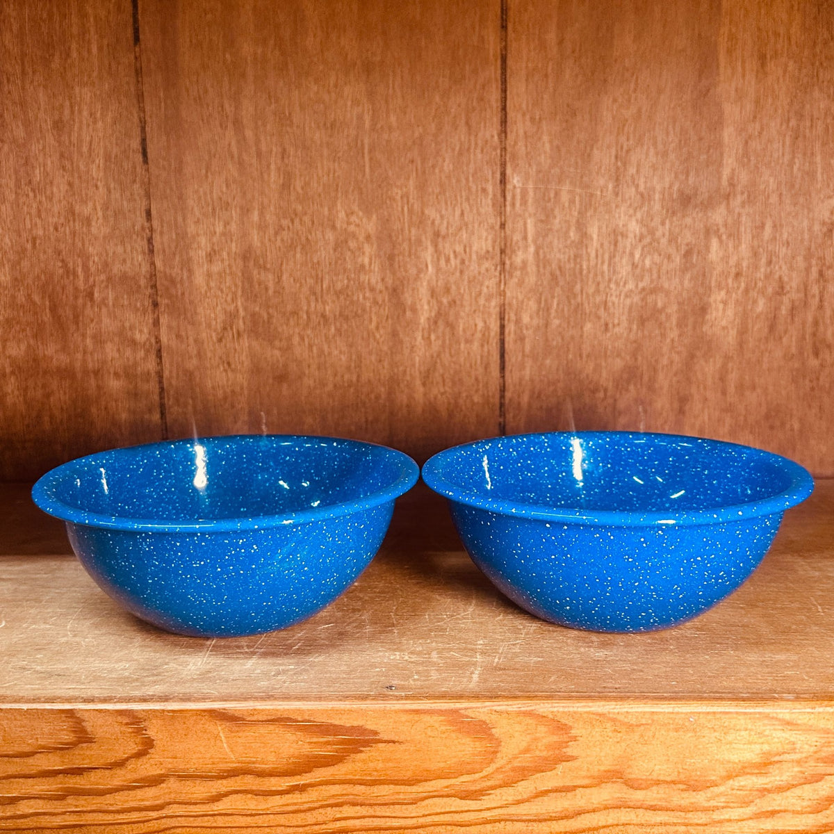 Vtg Blue White Speckle Enamel Graniteware Bowls 6” Diameter Soup Cereal 2 pc Set