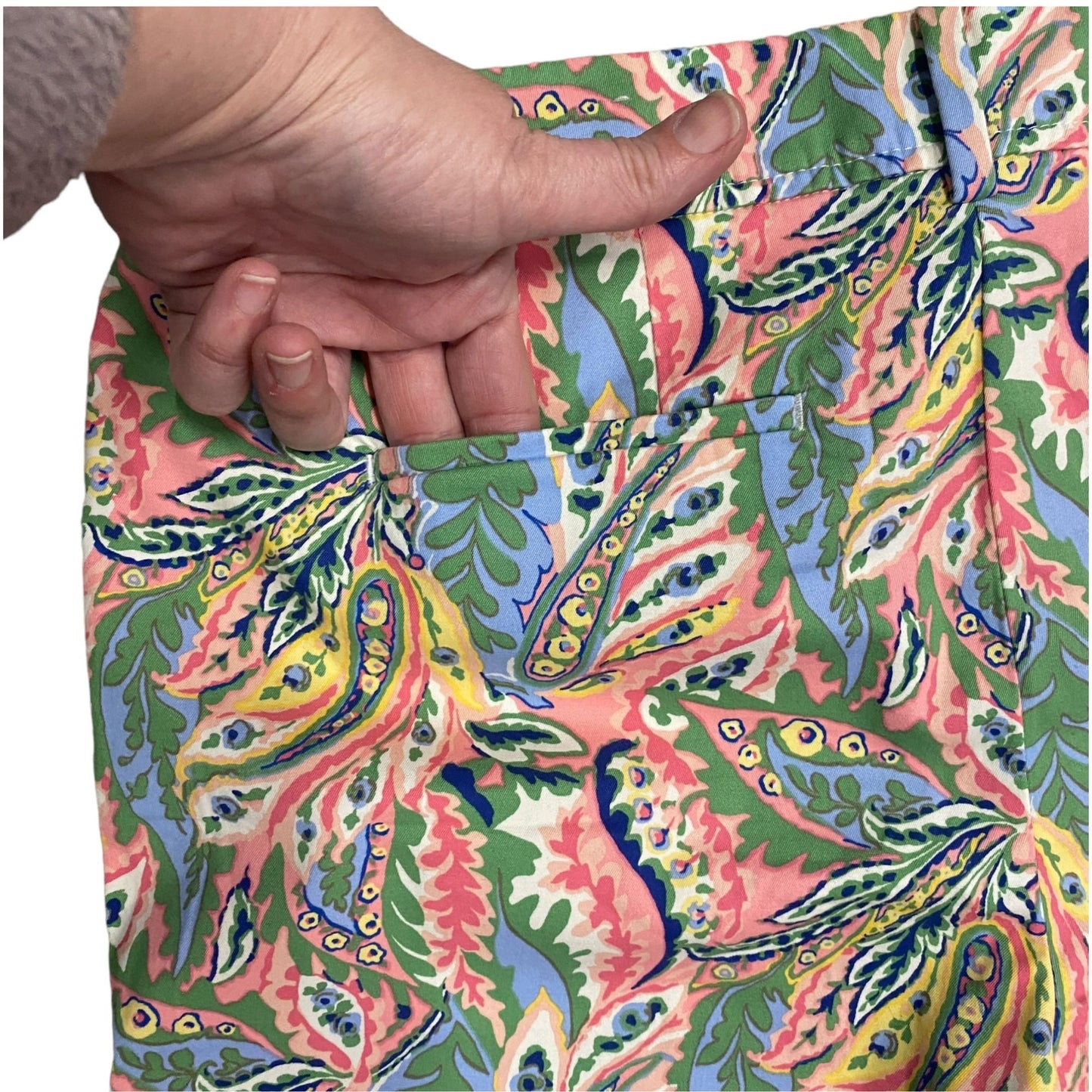 Talbots 12 Petite Perfect Short 6" Inseam Botanical Paisley Pockets Stretch