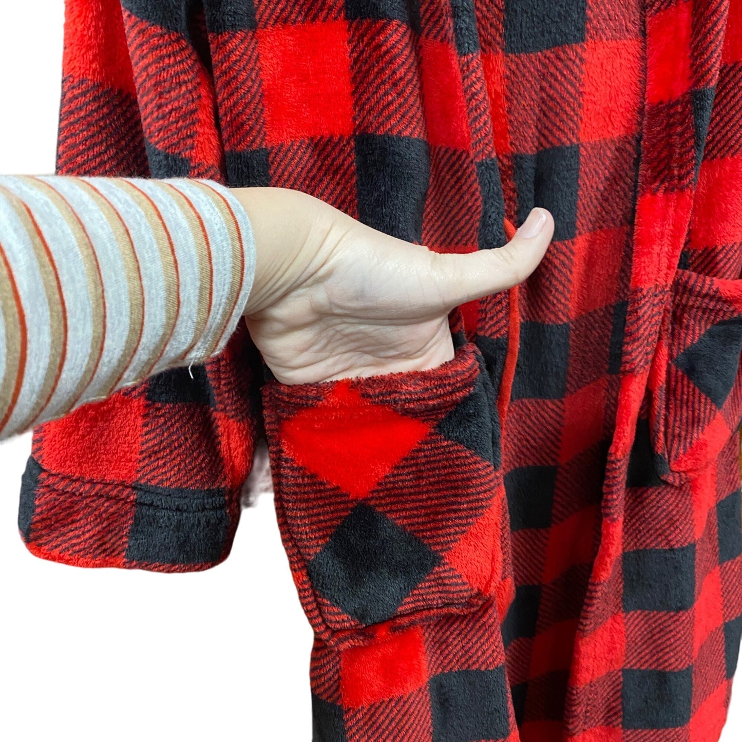 Cuddl Duds M 8/10 Youth Buffalo Plaid Plush Bath Robe Black Red Fuzzy Hooded