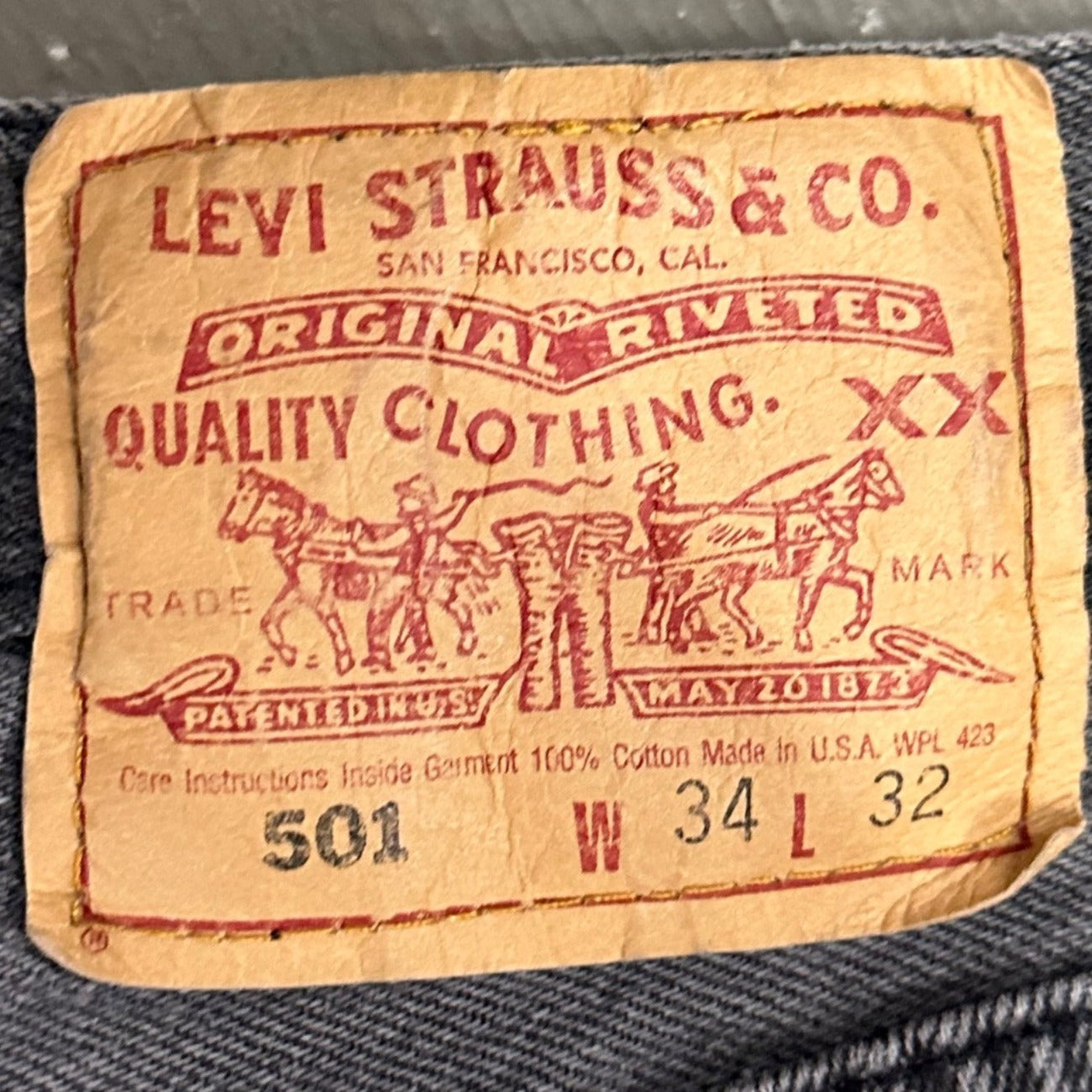 Vintage 90 Levis 501 Jeans 34x32 Button-Fly Faded Dark Black Wash Denim USA Made