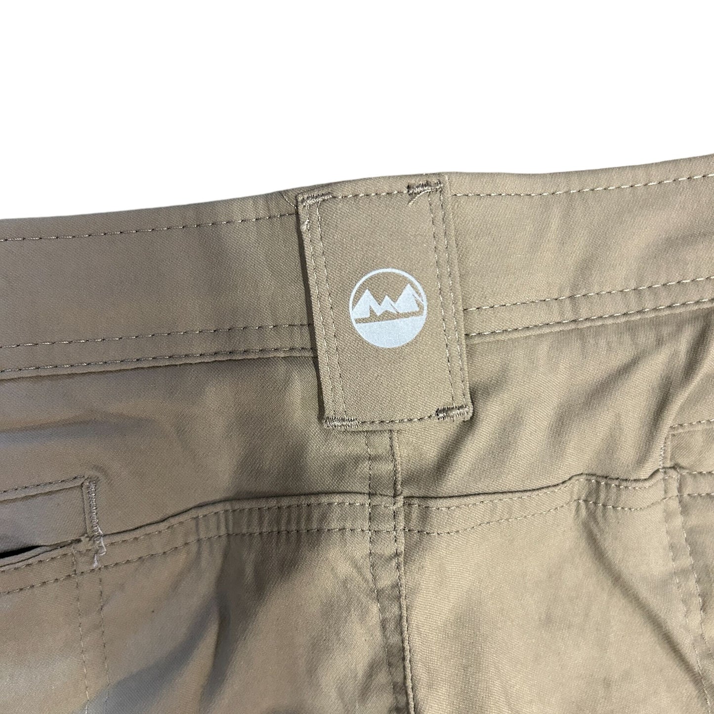 Wrangler 42x30 Outdoor Zippered Cargo Stretch Pants Color Khaki Nylon/Spandex