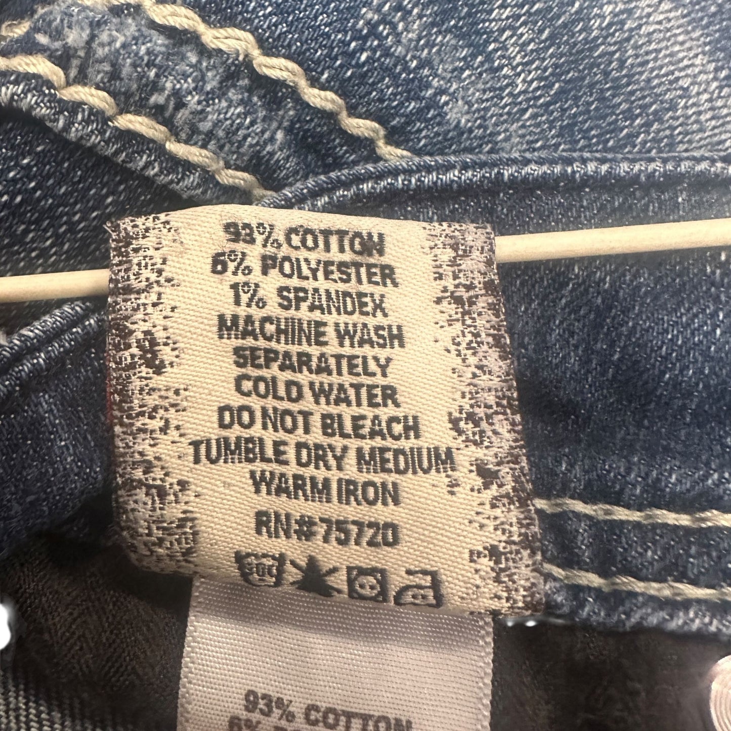 BKE Denim Stella Womens 28  Jean Shorts Distressed Raw Frayed Hem Stretch