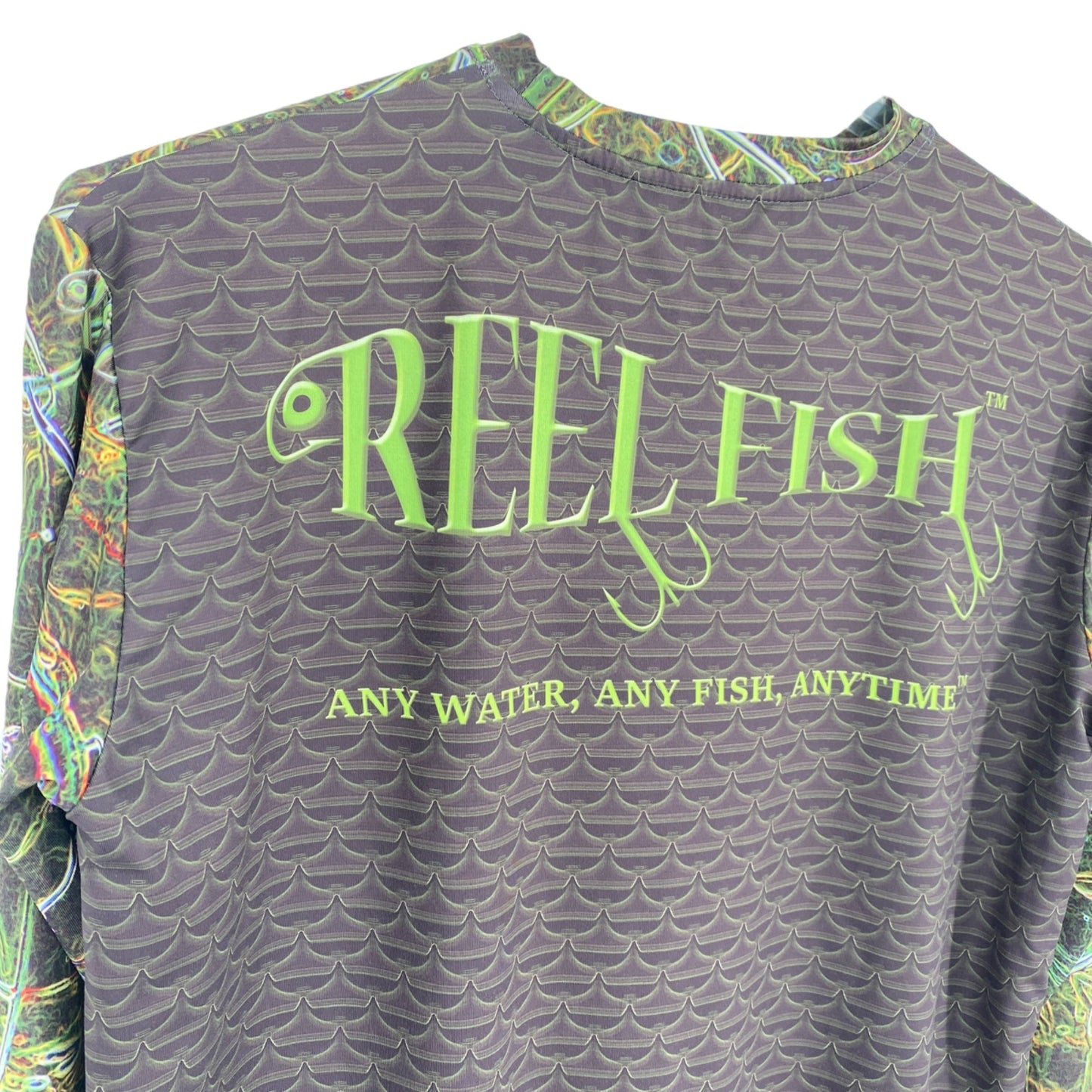 Reel Fish Mens M Long Sleeve Fishing T Shirt Green Brown Crew Neck Outdoors