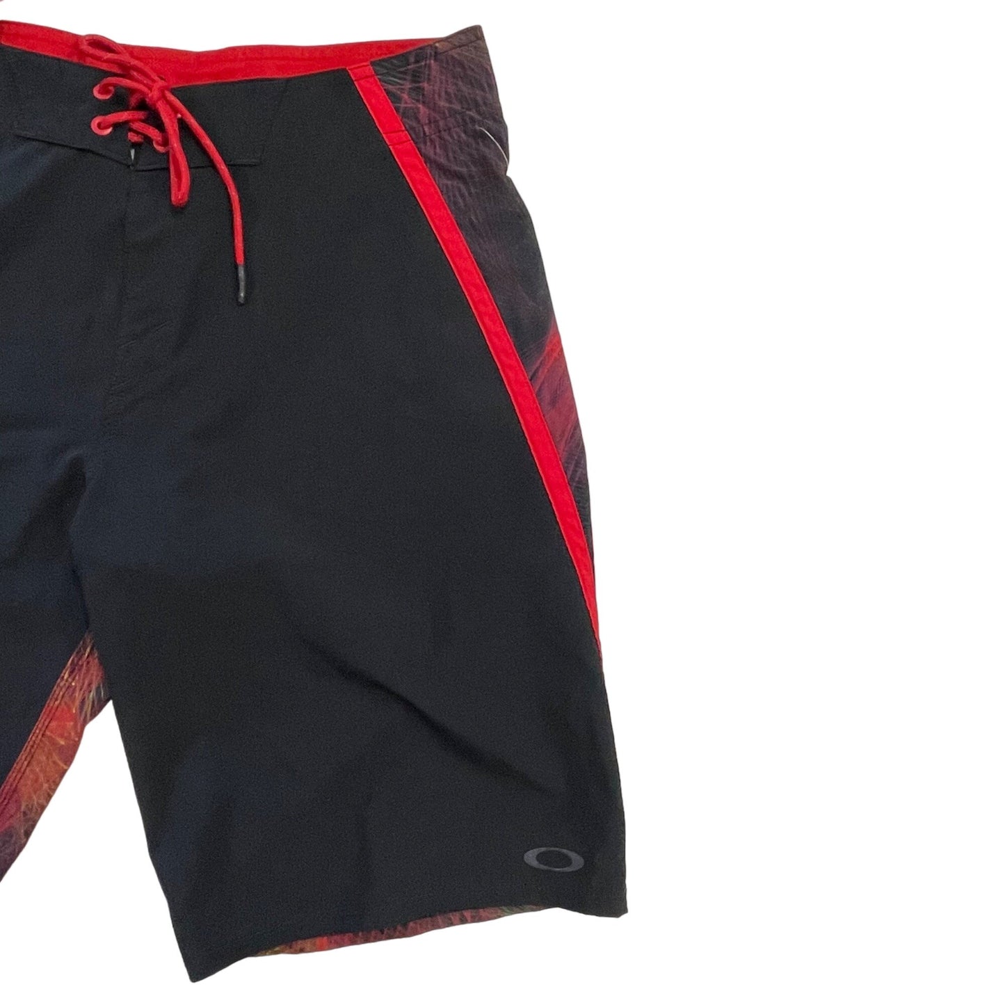 Oakley Mens 30 Swim Shorts Board Shorts Black Red Zip Pockets Drawstring