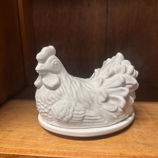 White Ceramic Chicken-Shaped Covered Butter Dome Dish Farmhouse Kitchen Decor