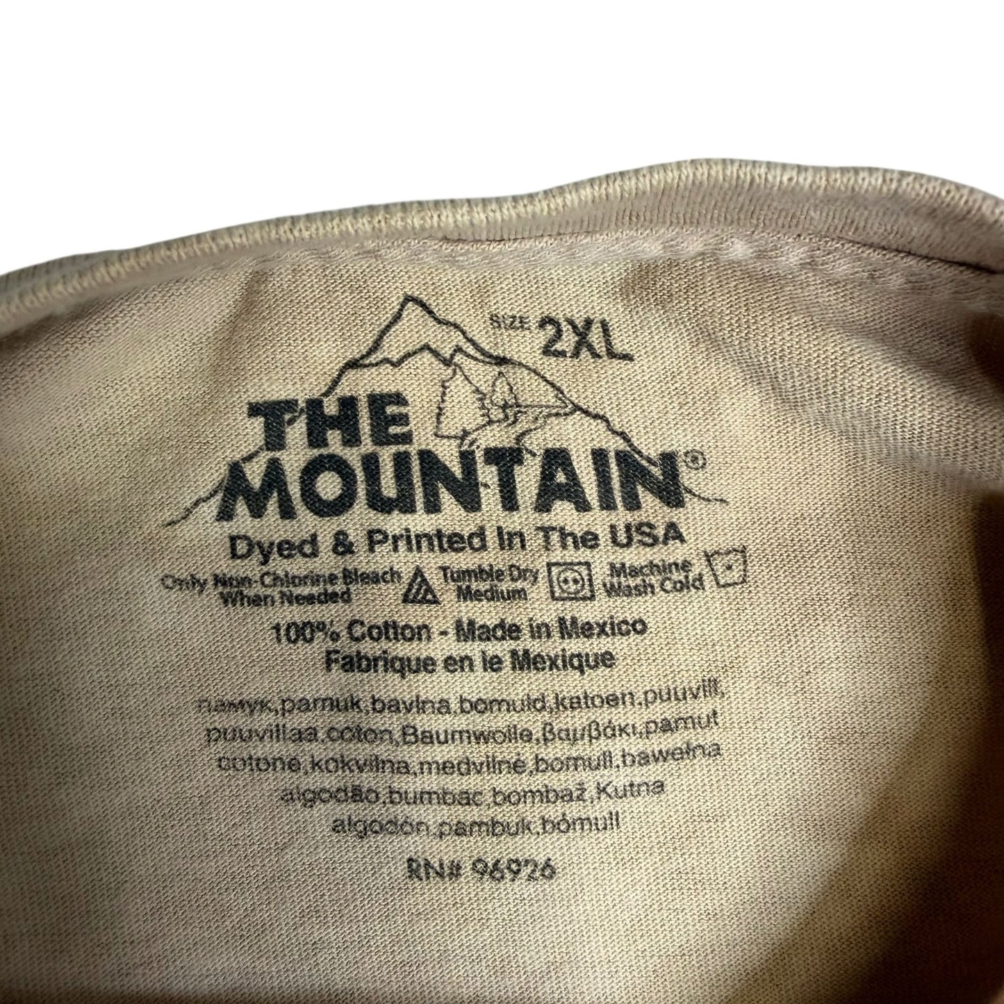 The Mountain Chihuahua Dog Face Beige Tie-Dye TShirt Unisex 2X Vincent Hie 2012