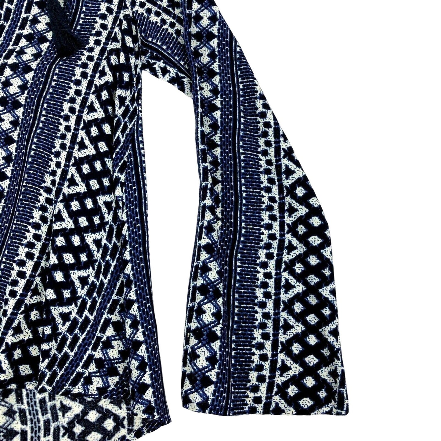 En Crème Womens M Boho Peasant Blouse Blue White Geometric Long-Sleeve Lace-Up