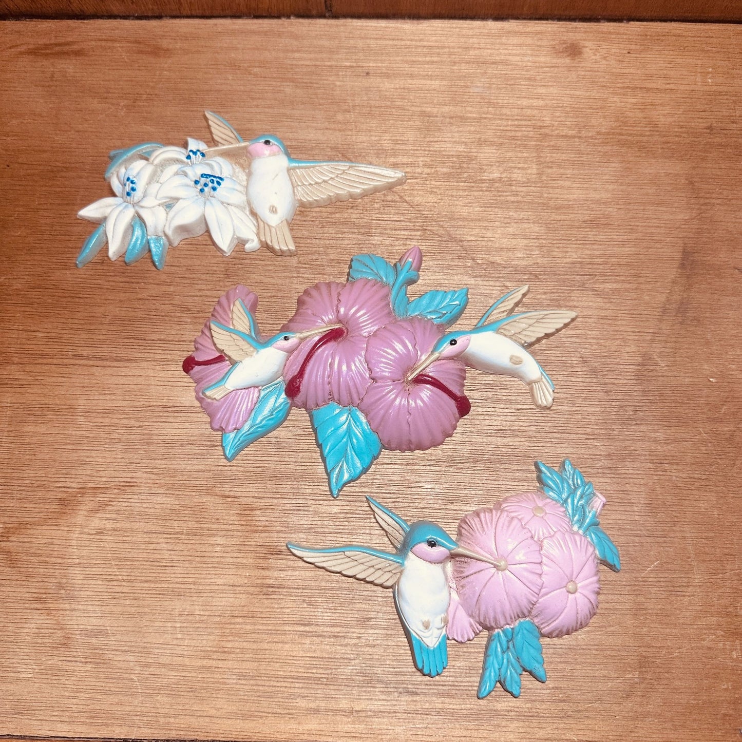 Vtg 1993 Burwood Productions set of 3 Hummingbird Flower Wall Plaques