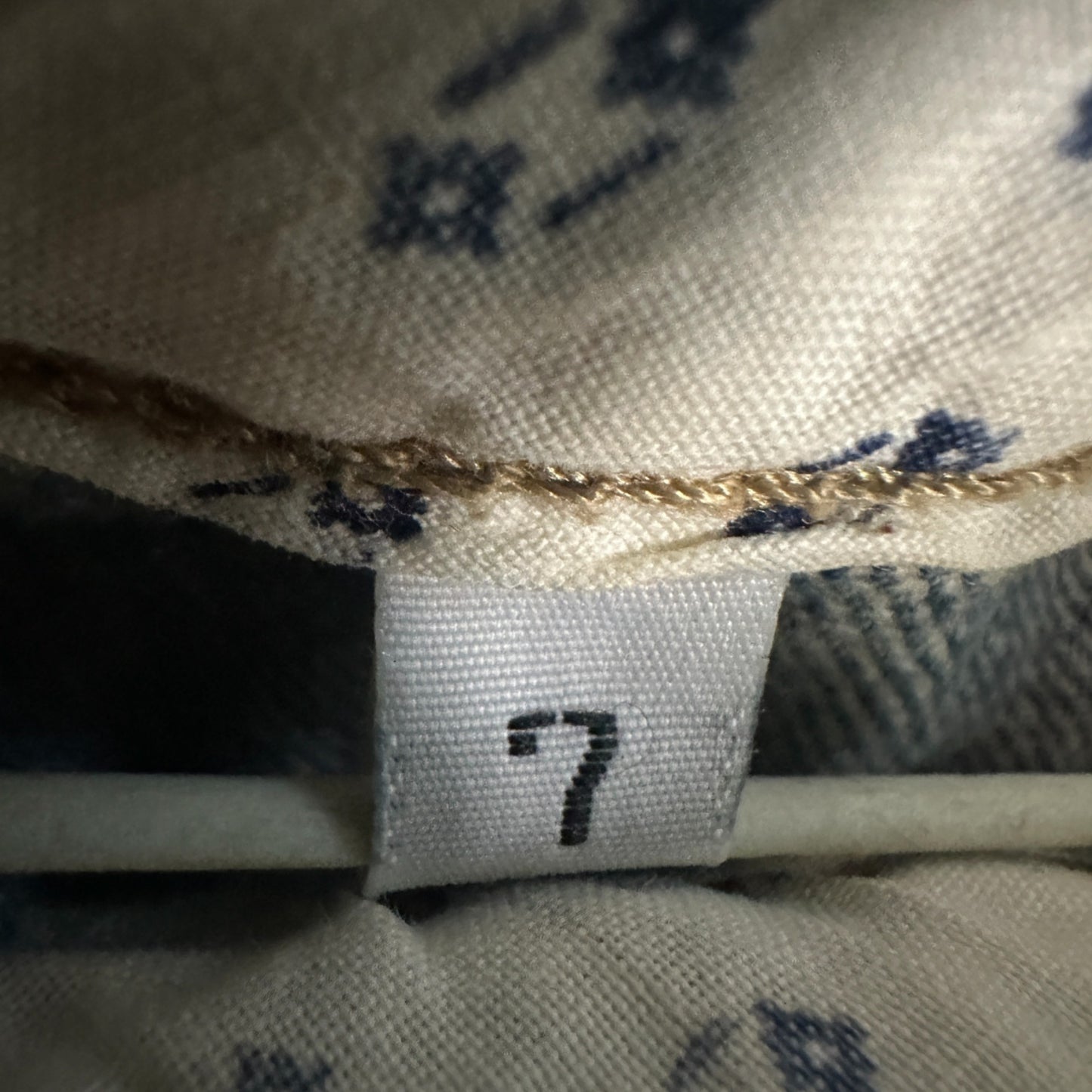 Vintage Y2K Beverly Hills Womens 7 Worn High Rise Straight Cuff Jean Shorts Acid