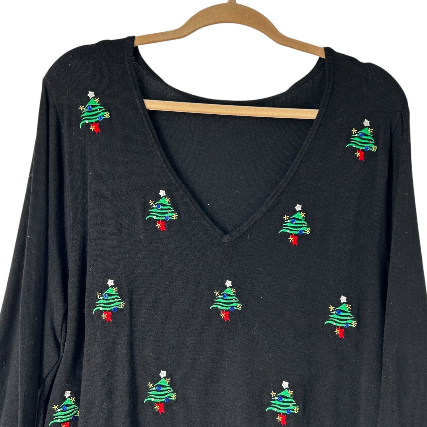 Christmas Tree Knit Top 2X Black VNeck 3/4 Sleeve Embroidered Sequins Beaded