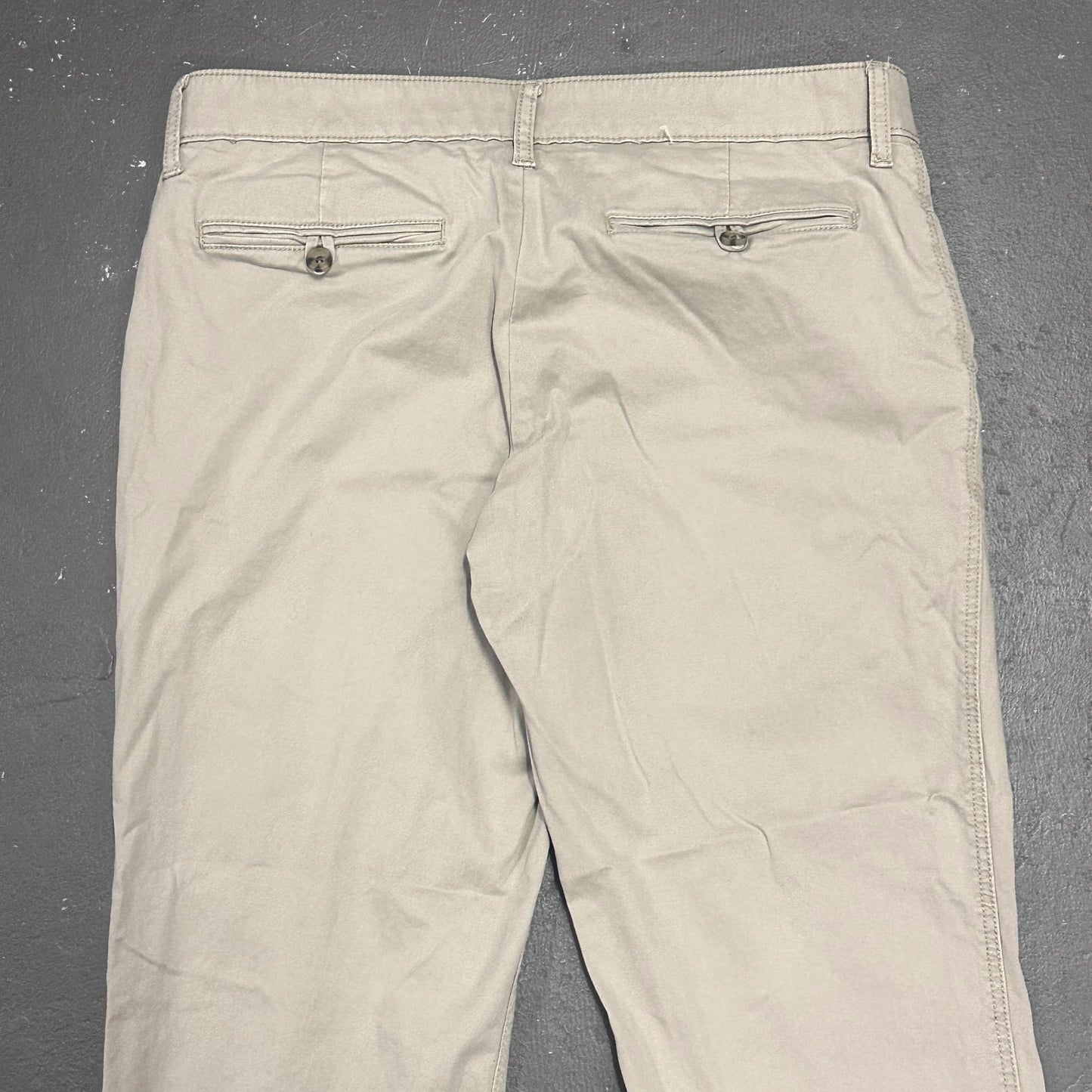 St Johns Bay Slacks Lot of 2 Khaki & Tan Super Stretch 34x30 Office Wear Business