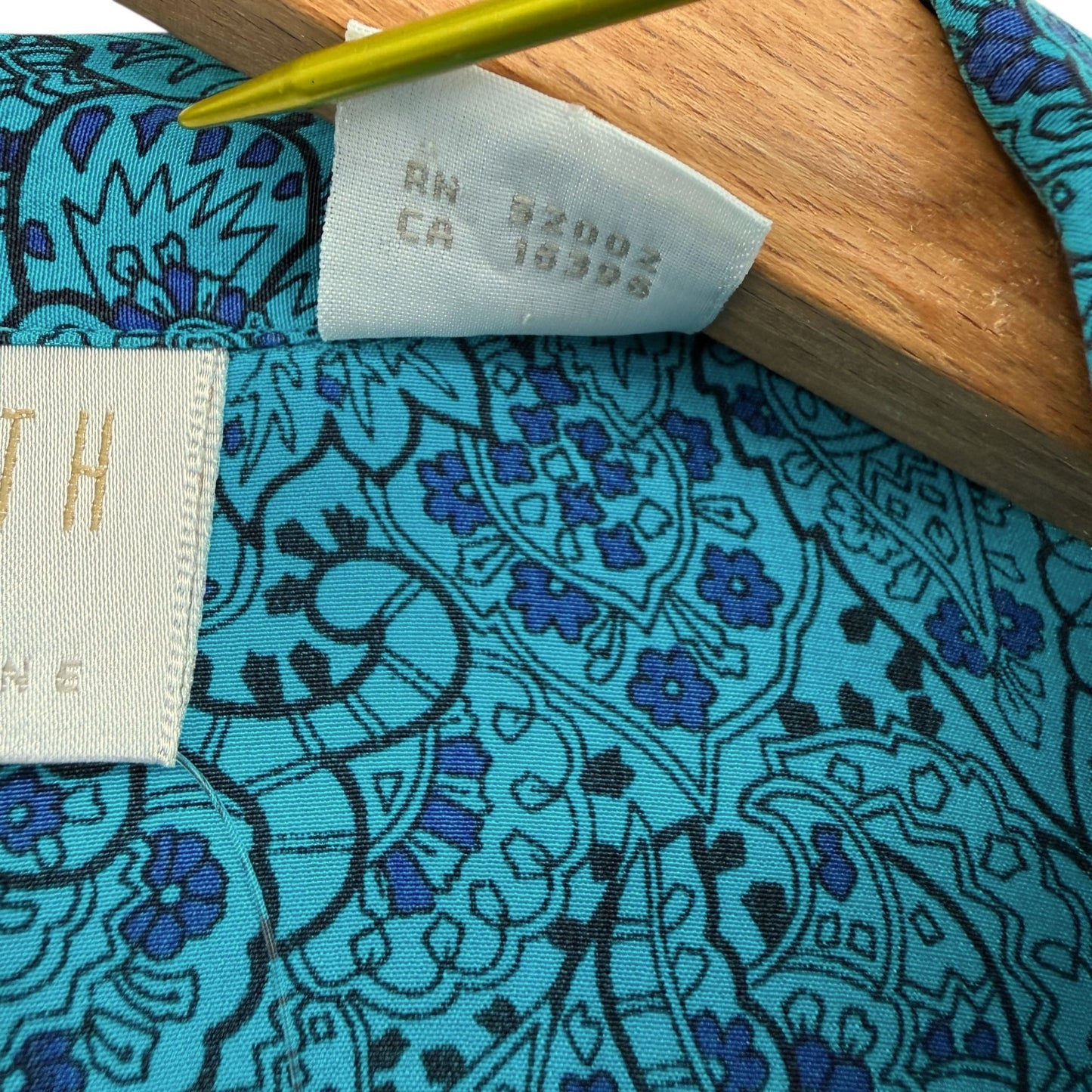 Vtg Liz Claiborne Elisabeth Silk Blouse 22P Blue Paisley Secretary Boxy Feminine