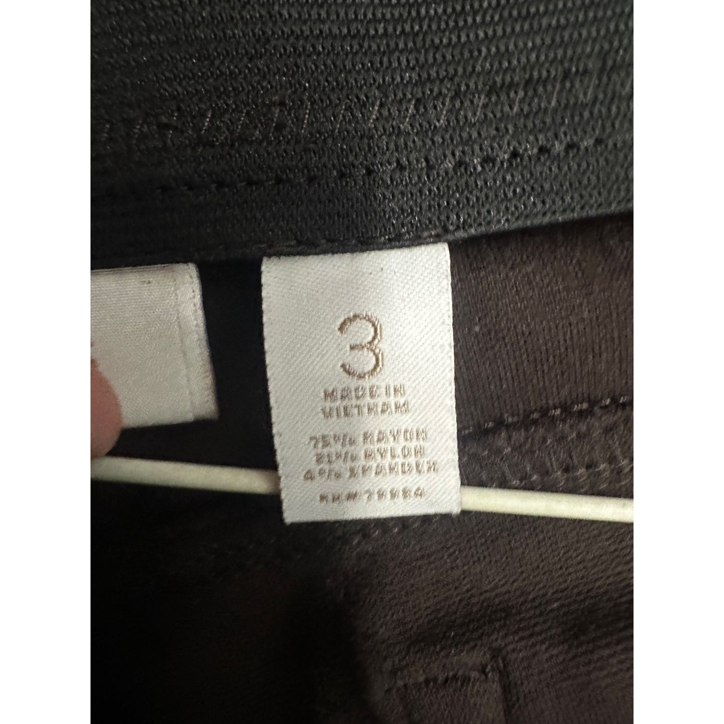 Chicos Black Metallic Snakeprint Ankle Pants Size 16 Rayon Blend Womens